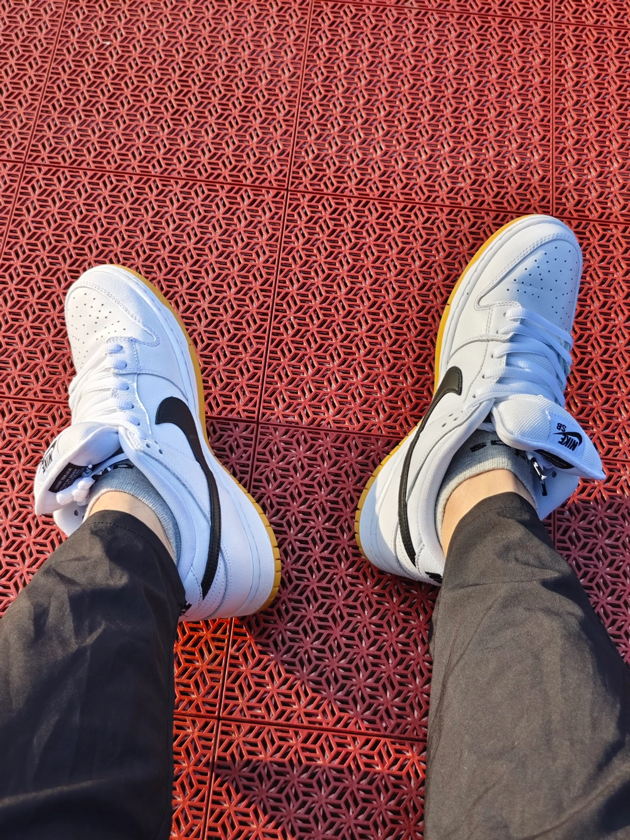 custom review-Nike Sb Dunk Low Pro White Gum