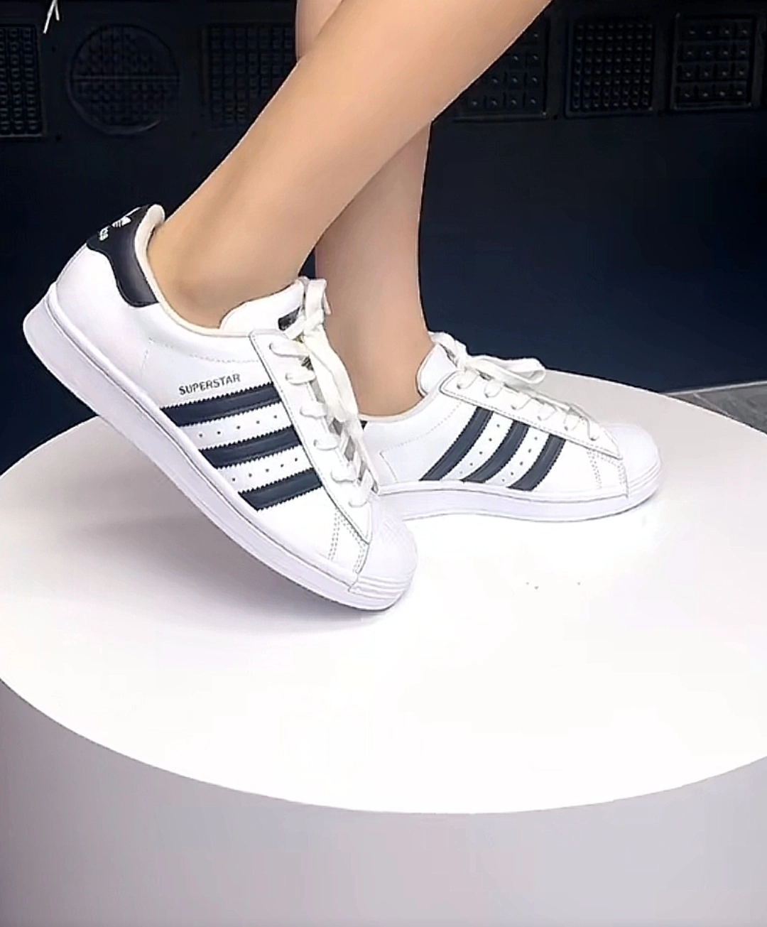 阿迪金标贝壳头 冲冲冲