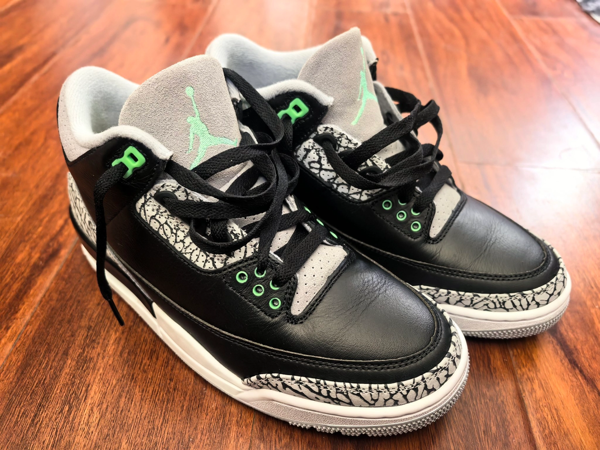 custom review-Air Jordan 3 "Green Glow"