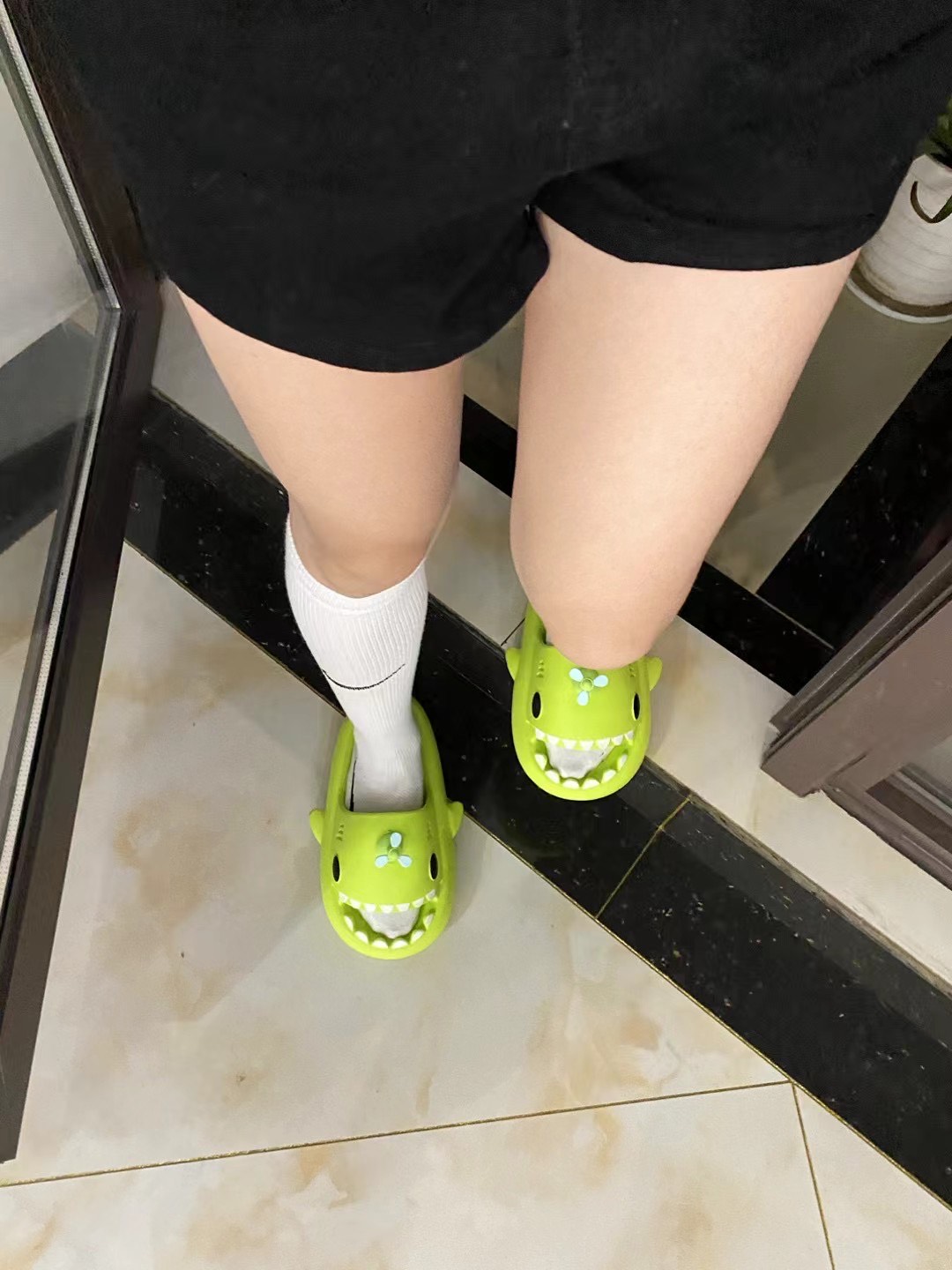 chikoku 鲨鱼拖鞋强烈推荐!不臭脚家人们