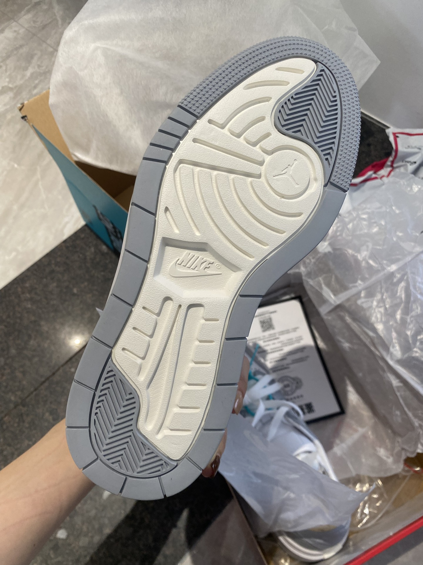 custom review-Jordan Air Jordan 1 ELEVATE Low SE 'Волк GREY' Low Топ Винтажные баскетбольные кроссовки Женские Серый белый