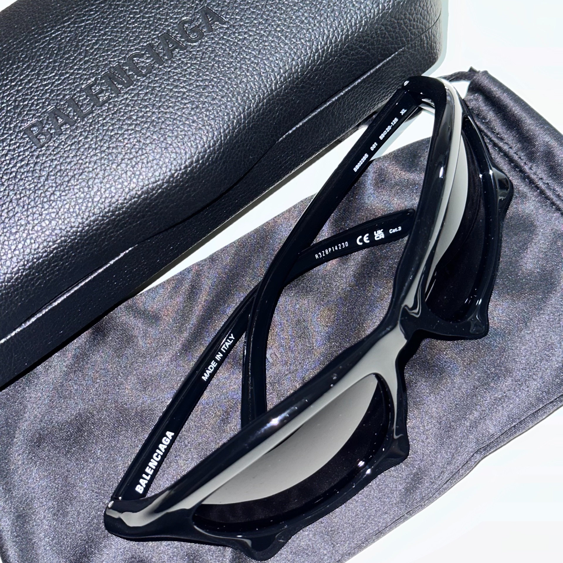 custom review-Balenciaga Нерегулярная форма Солнцезащитные очки Мужской