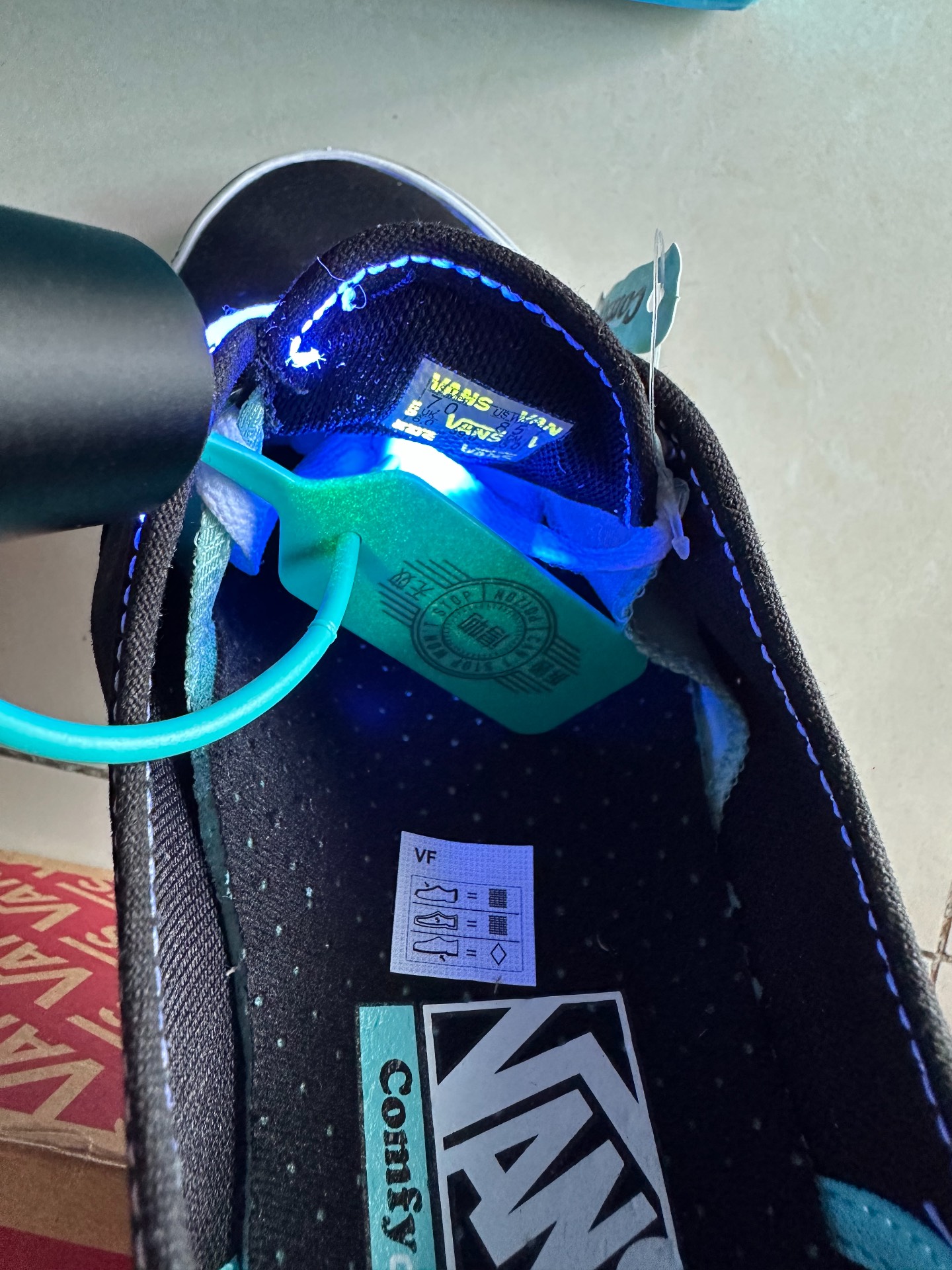 custom review-Vans Authentic Comfycush Устойчивые к истиранию Низкие Кеды Унисекс Черный Белый