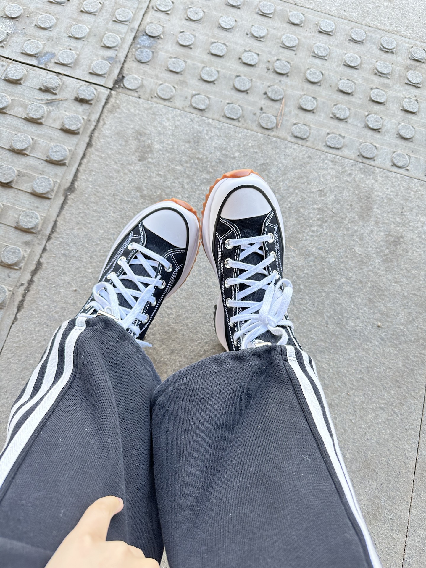 custom review-Converse Run Star Hike Hi Black White Gum
