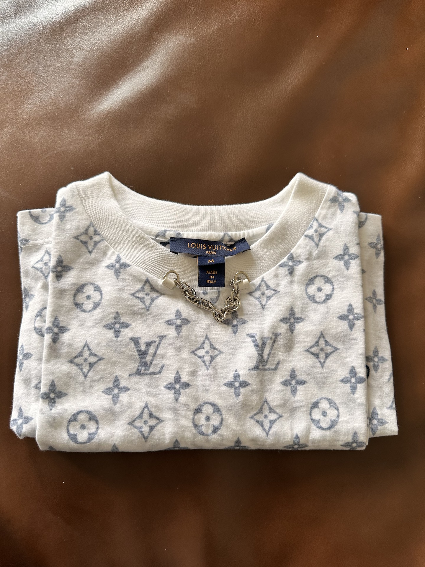 louis vuitton 领口链条老花满logo短袖t恤 男女同款