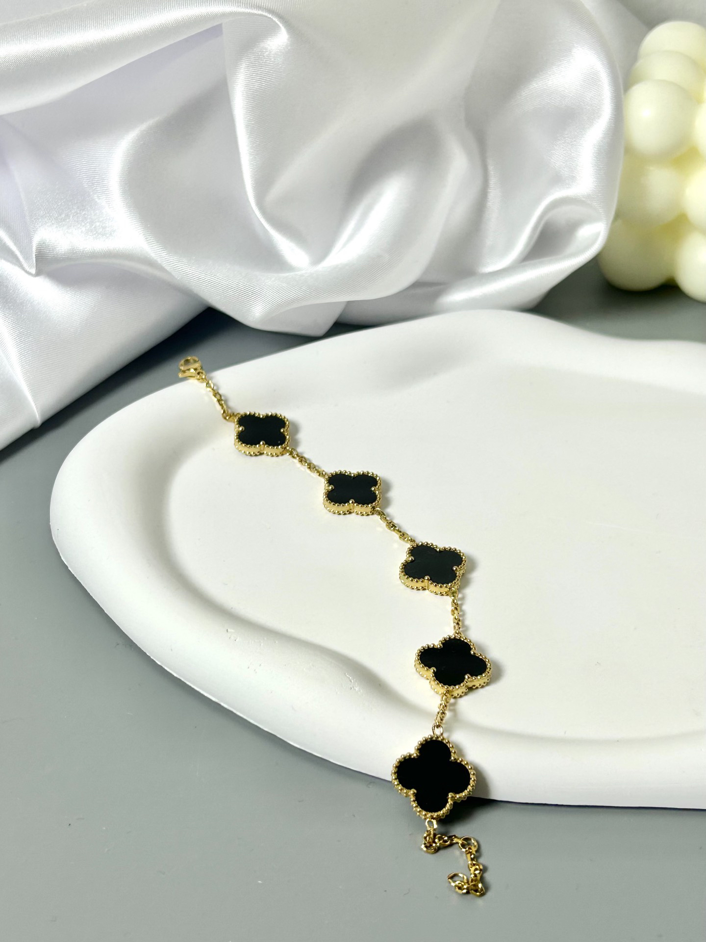 这款四叶草手链送给女孩子包喜欢💕