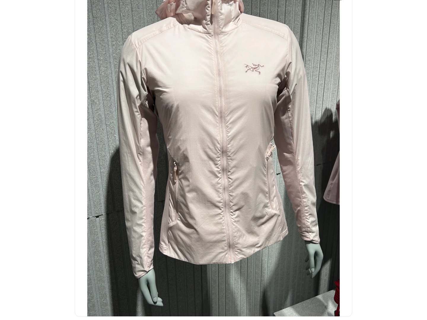 custom review-Arcteryx ATOM LIGHTWEIGHT HOODY Пуховая куртка Женская