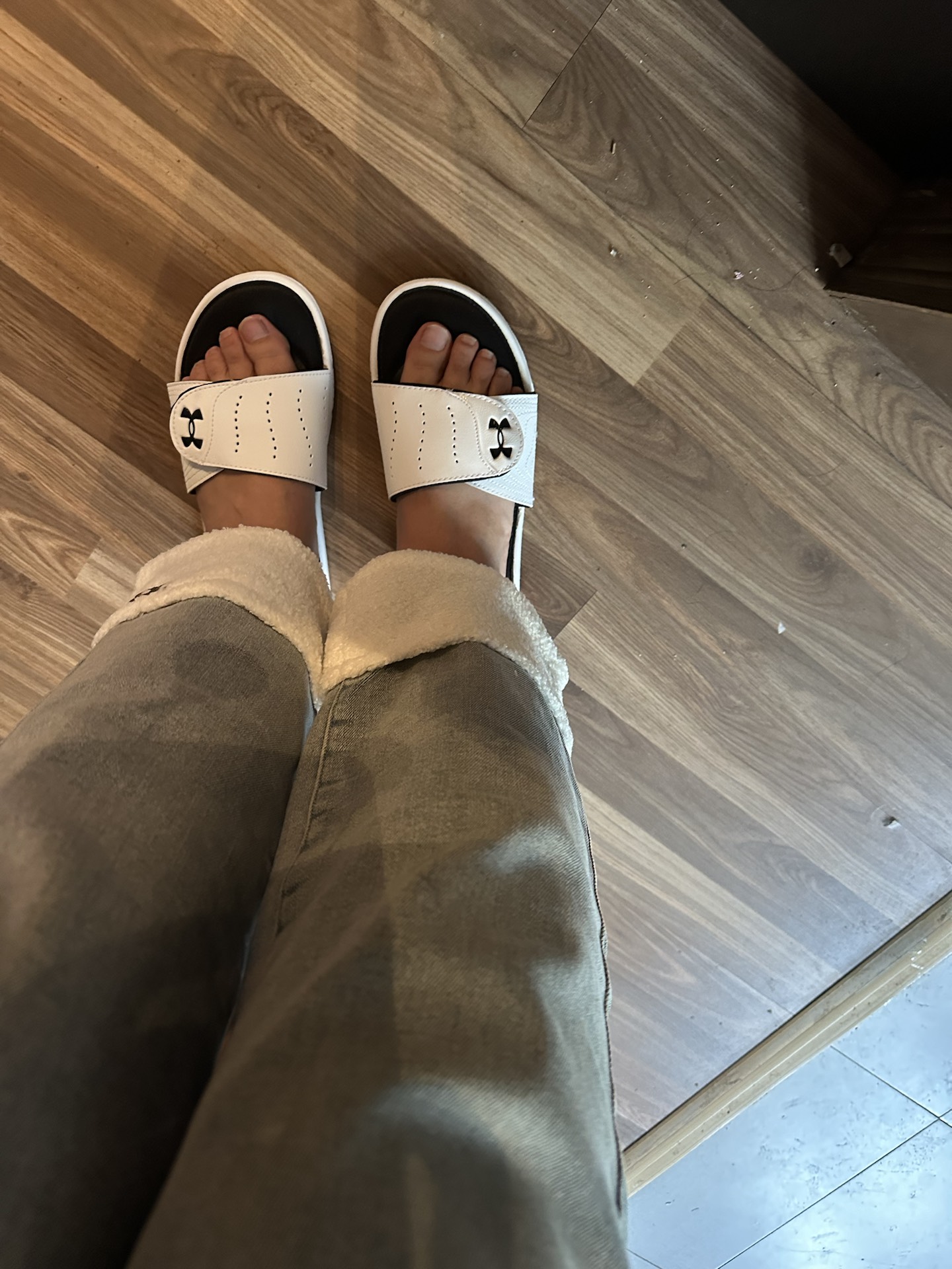 custom review-Under Armour Ignite IX EVA противоскользящие слипоны Женские Белые