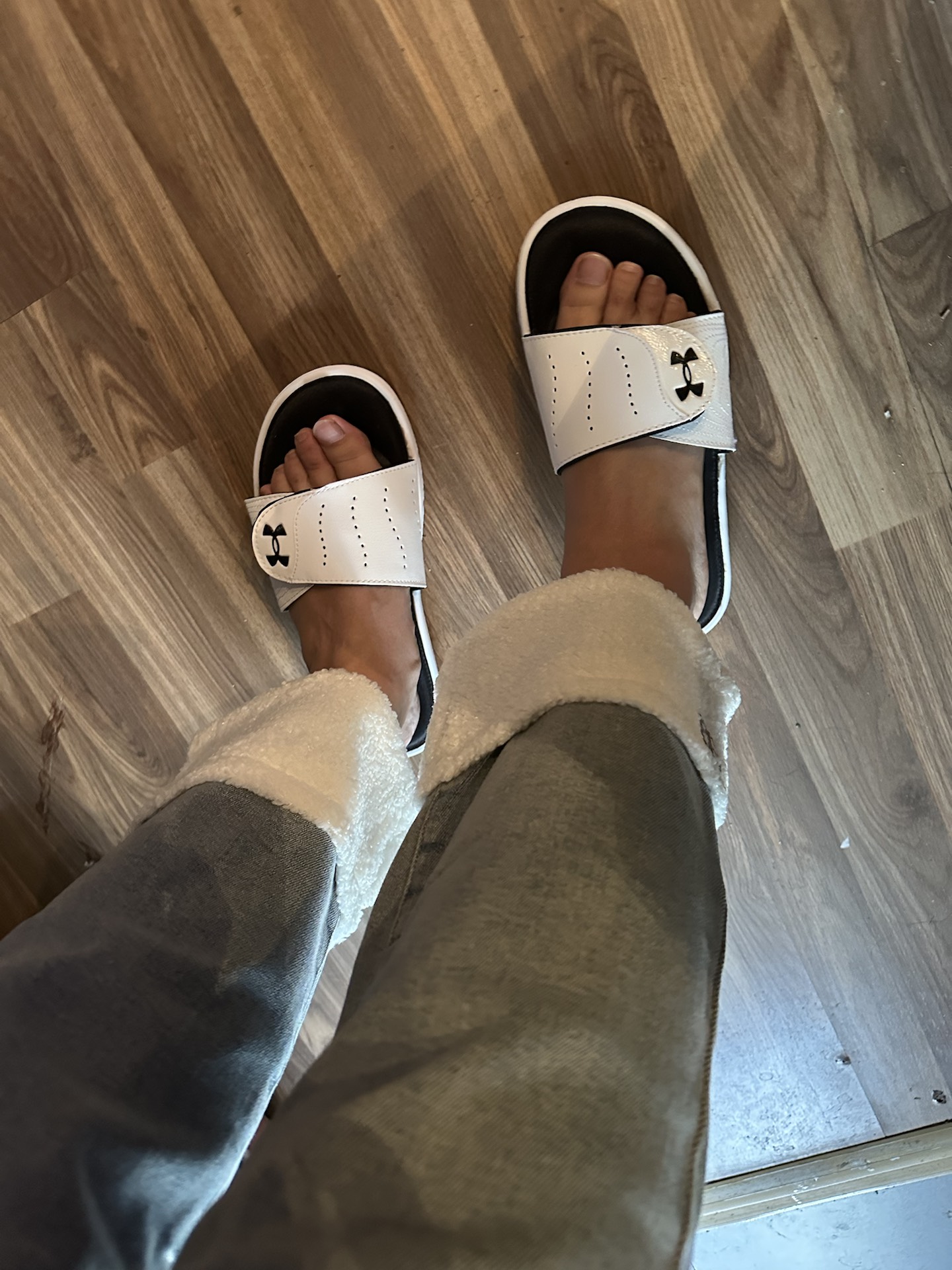 custom review-Under Armour Ignite IX EVA противоскользящие слипоны Женские Белые