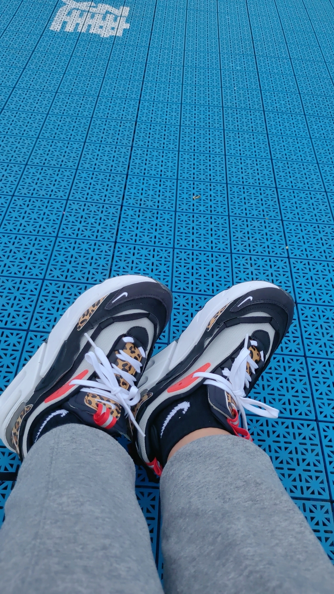 custom review-Nike Air Max Furyosal Low Топ Air Cushion Повседневные Беговые Кроссовки Женские Черный Белый Красный