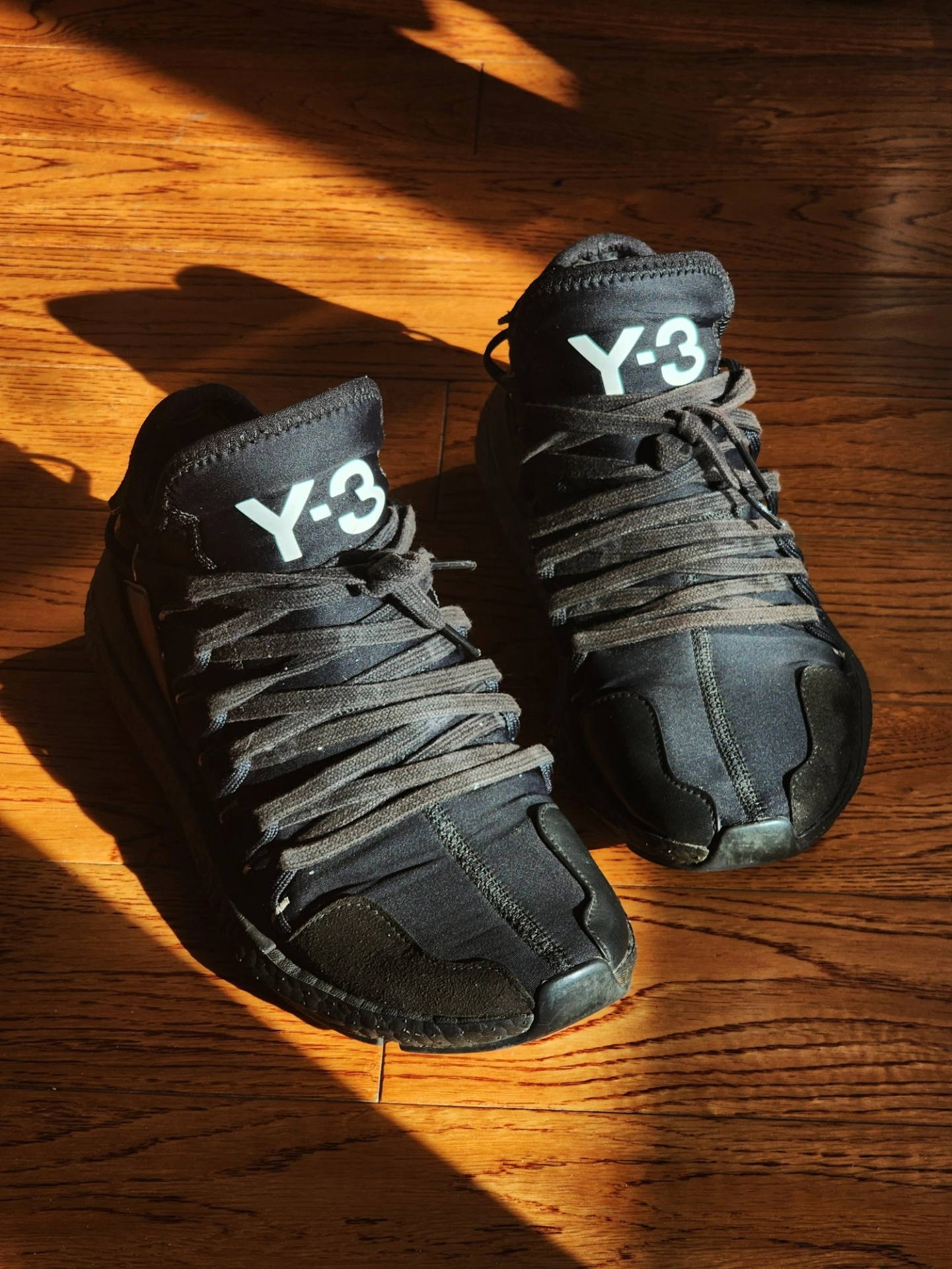 陪伴无需告白,穿了5年舍不得忍扔掉的y3运动鞋