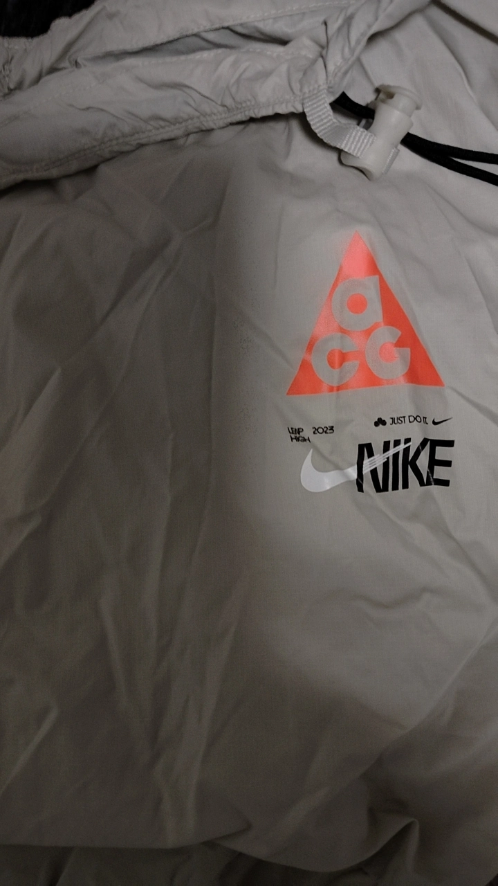custom review-Nike ACG Жилет Унисекс Dune Белый