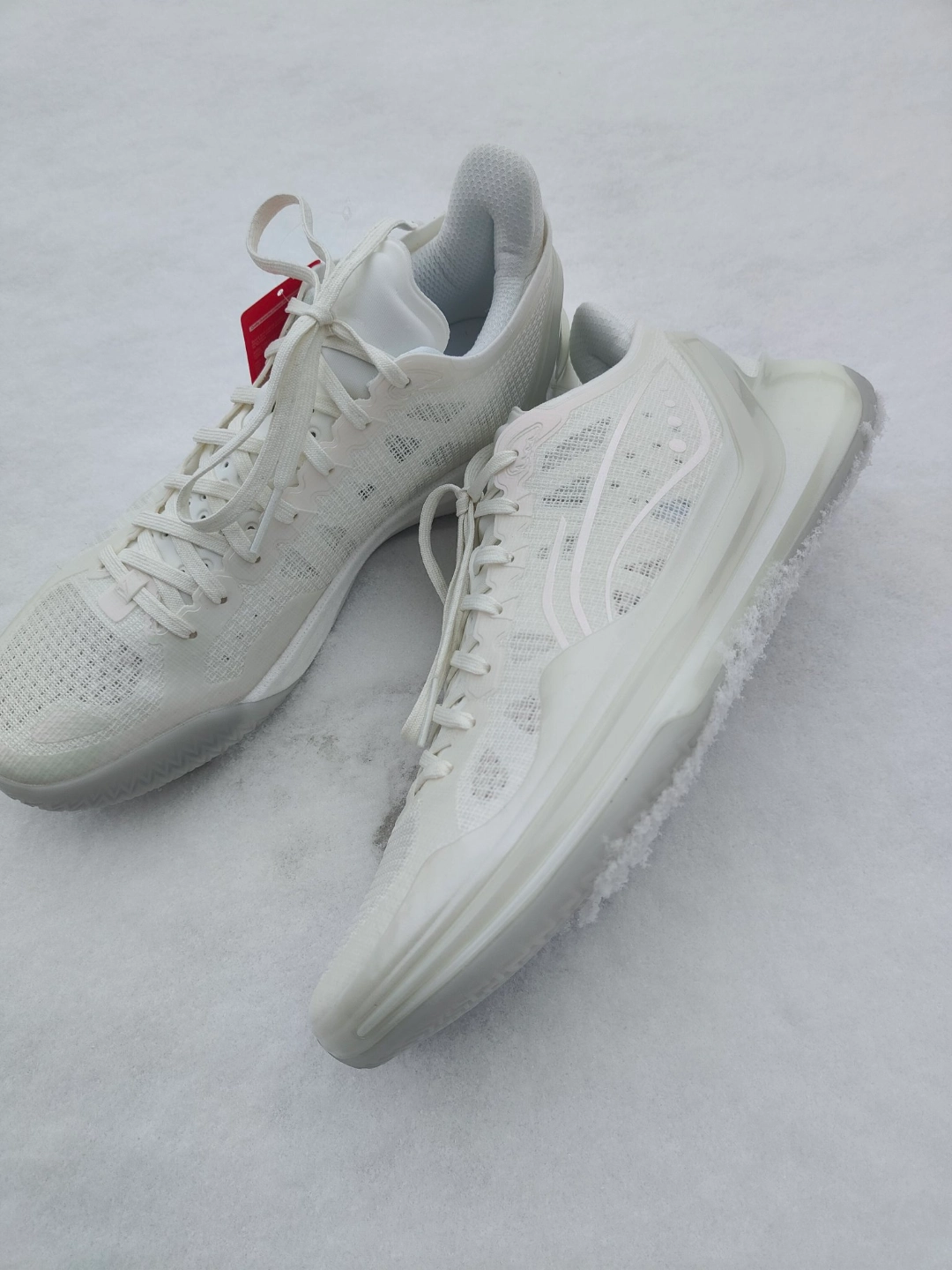 custom review-LiNing Blade 4V2 Cushioning Slip Resistant Support Lightweight Rebound Low top Basketball Shoes Men's White