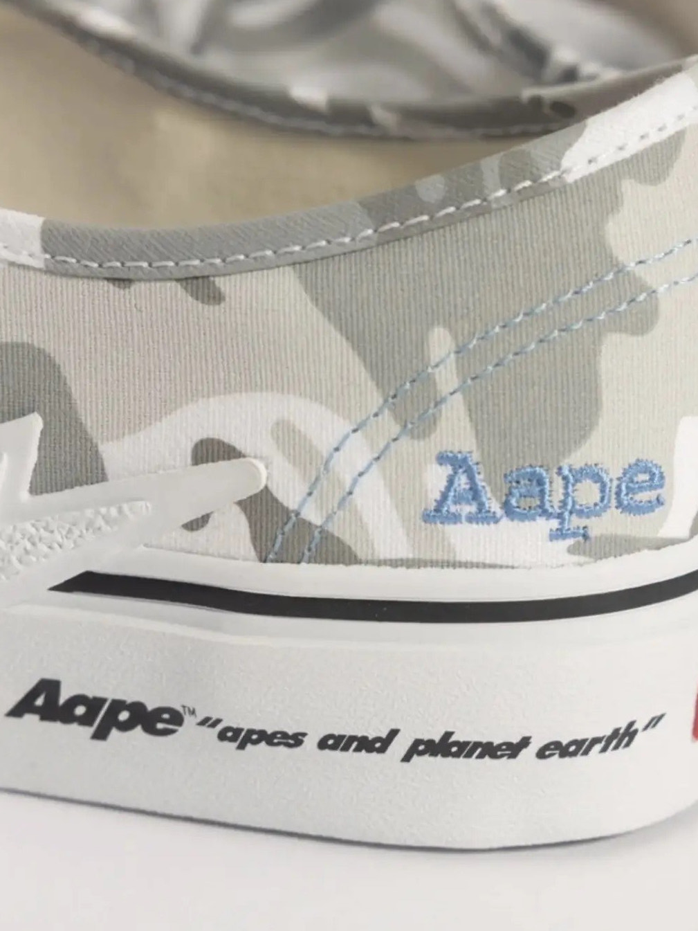 custom review-Aape x VANS Аутентичные Little Lightning Устойчивые к истиранию Низкие Кроссовки для скейтбординга Унисекс