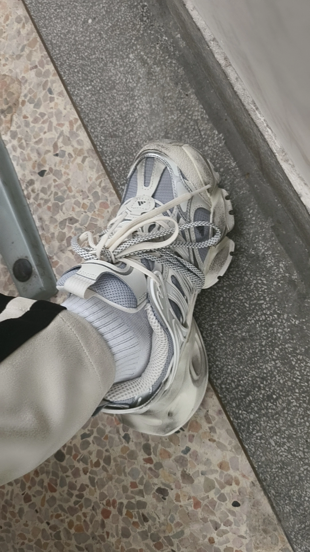 custom review-Adidas XLG RUNNER DELUXE Противоскользящие устойчивые к истиранию низкие беговые кроссовки унисекс белый серебристый