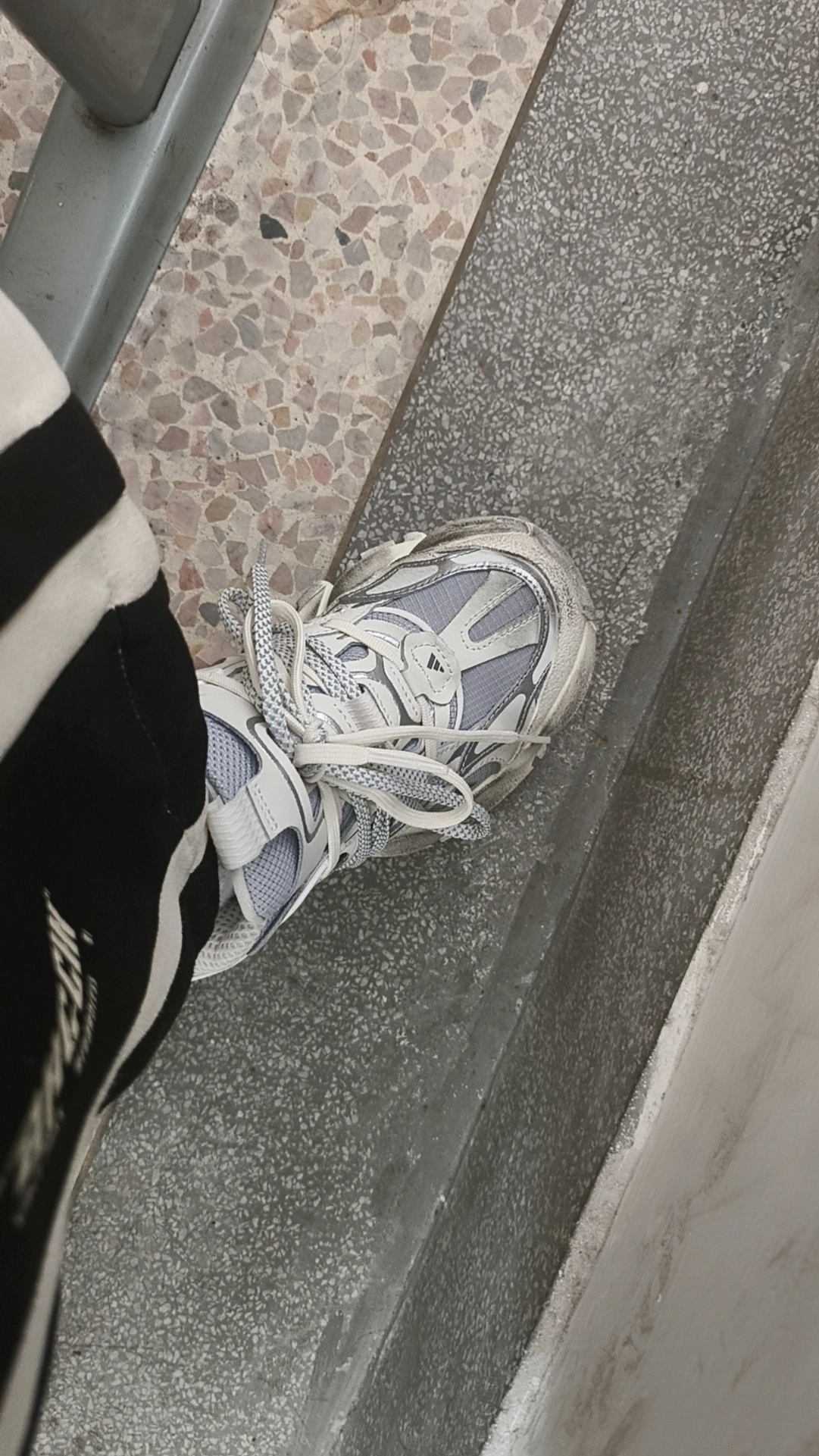 custom review-Adidas XLG RUNNER DELUXE Противоскользящие устойчивые к истиранию низкие беговые кроссовки унисекс белый серебристый