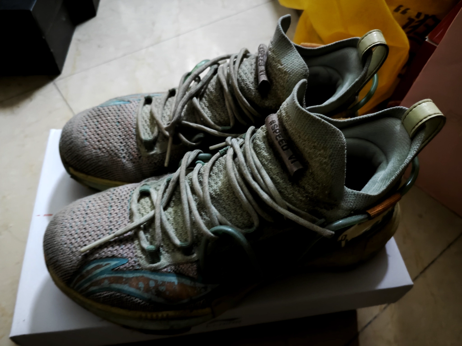 闪击六圣诞节配色