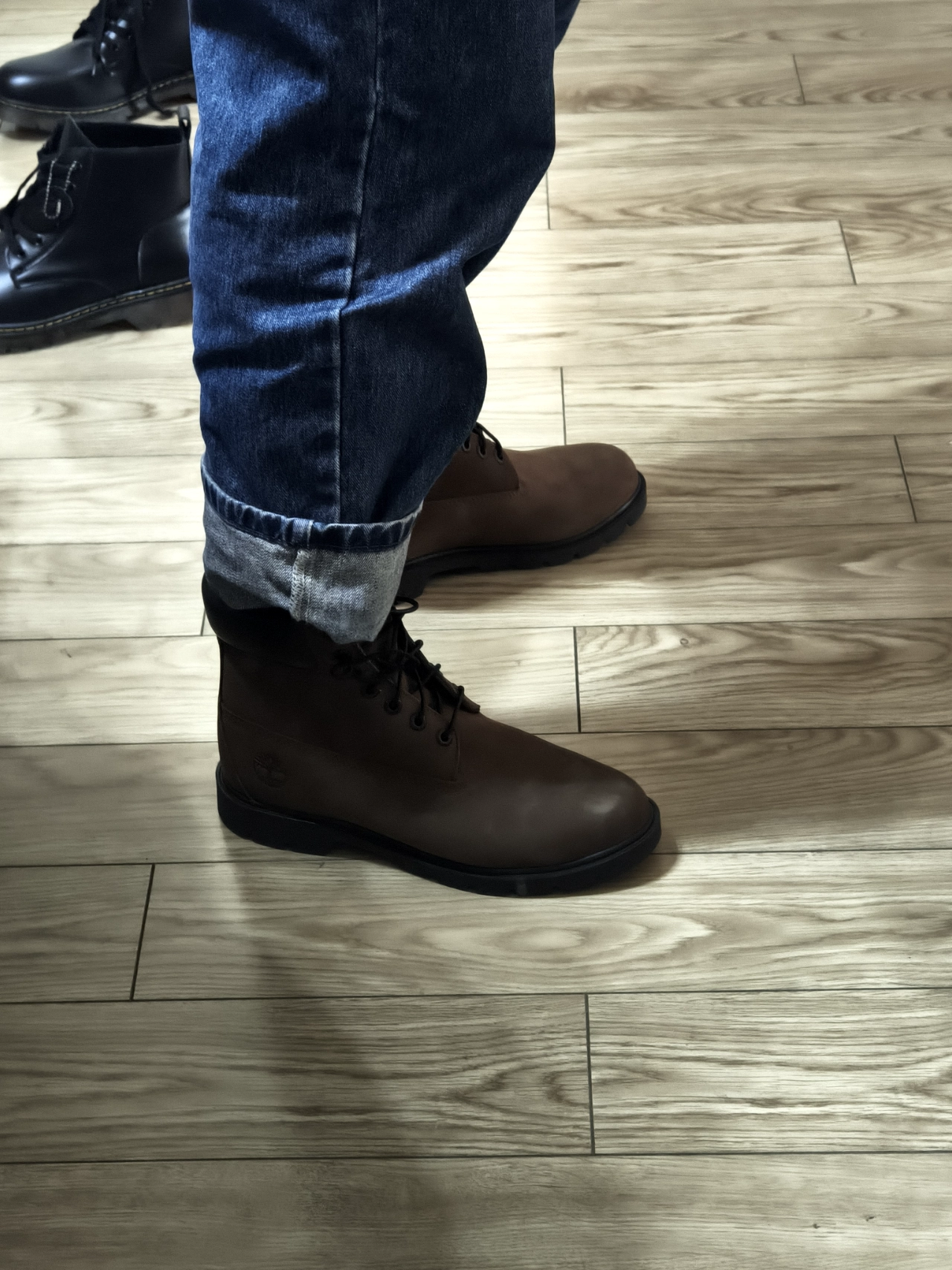 custom review-Timberland Classic 6 Inch Short Streetwear Men's Dark Brown