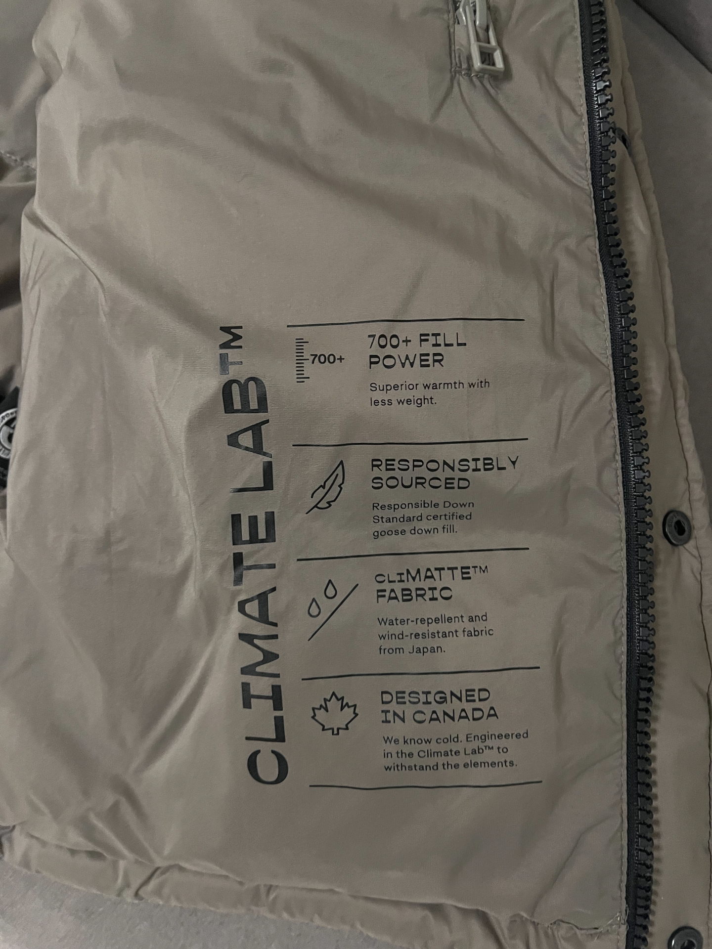 custom review-Aritzia Женские Пуховики