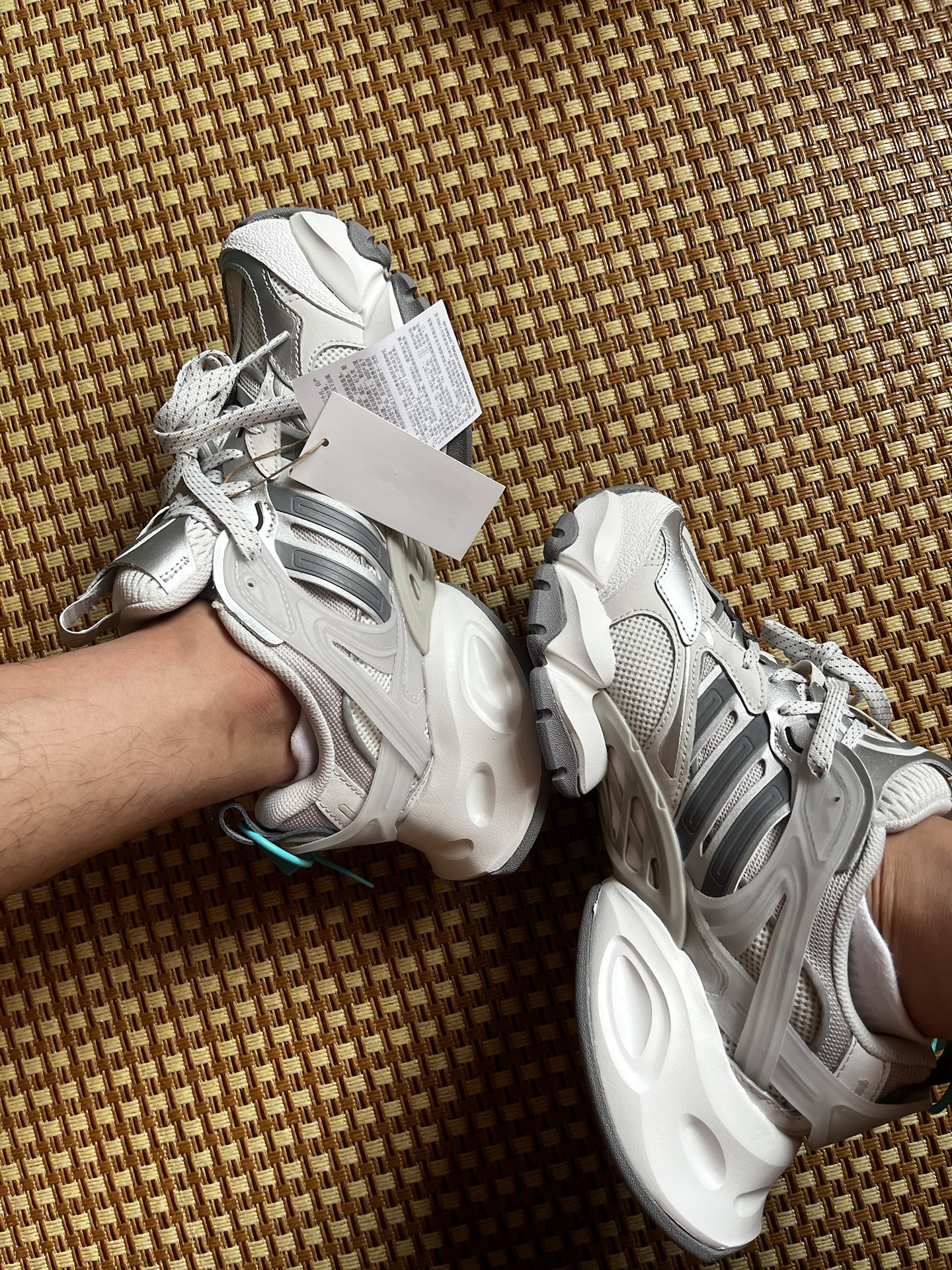 custom review-Adidas XLG RUNNER DELUXE Устойчивый к истиранию Низкий Топ Повседневные Городские Кроссовки для Коммуникативных Беговых Кроссовки Унисекс Серый Белый