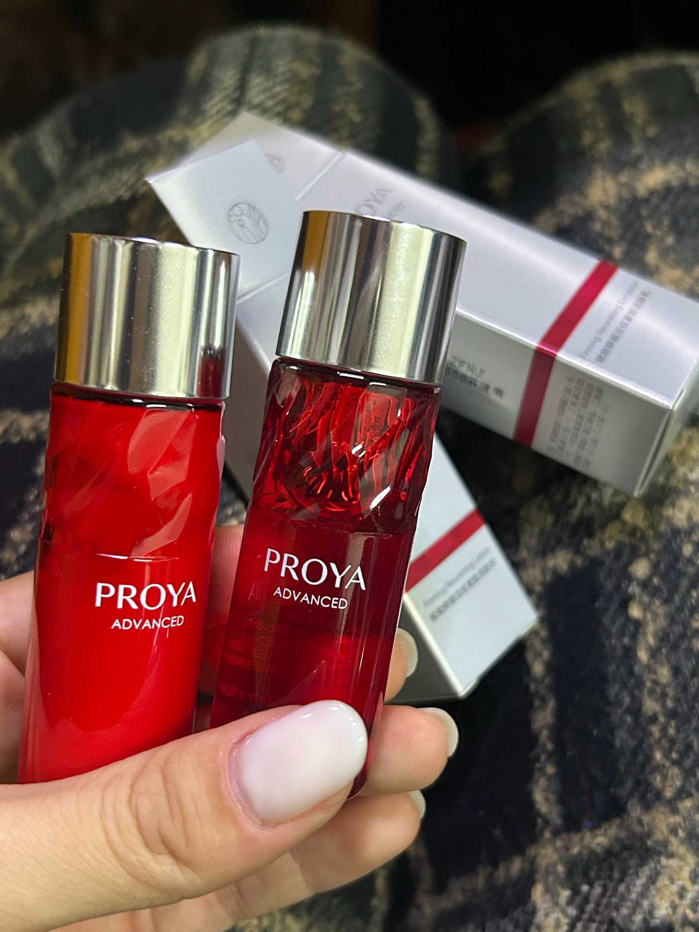 珀莱雅的红宝石水乳我一整个爱住