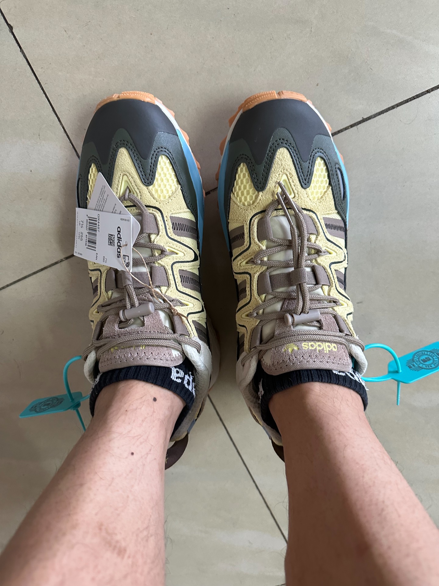 custom review-Adidas Originals Hyperturf Slip-resistant Abrasion-resistant Lightweight Low-Top Streetwear Unisex Yellow Blue Adidas Originals Hyperturf Противоскользящий Устойчивый к истиранию Легкий Низкий Топ Уличная Обувь Унисекс Желтый Синий