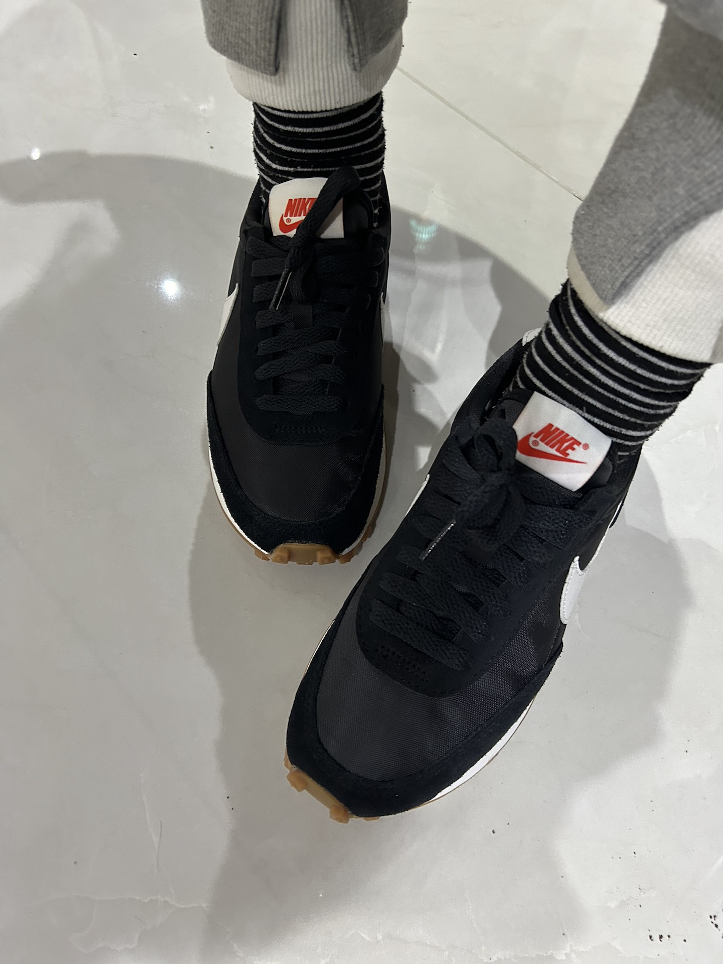 custom review-Nike Daybreak Slip-on Resistant And Breathable Low-Top Casual City Commute Running Shoes Women's Black