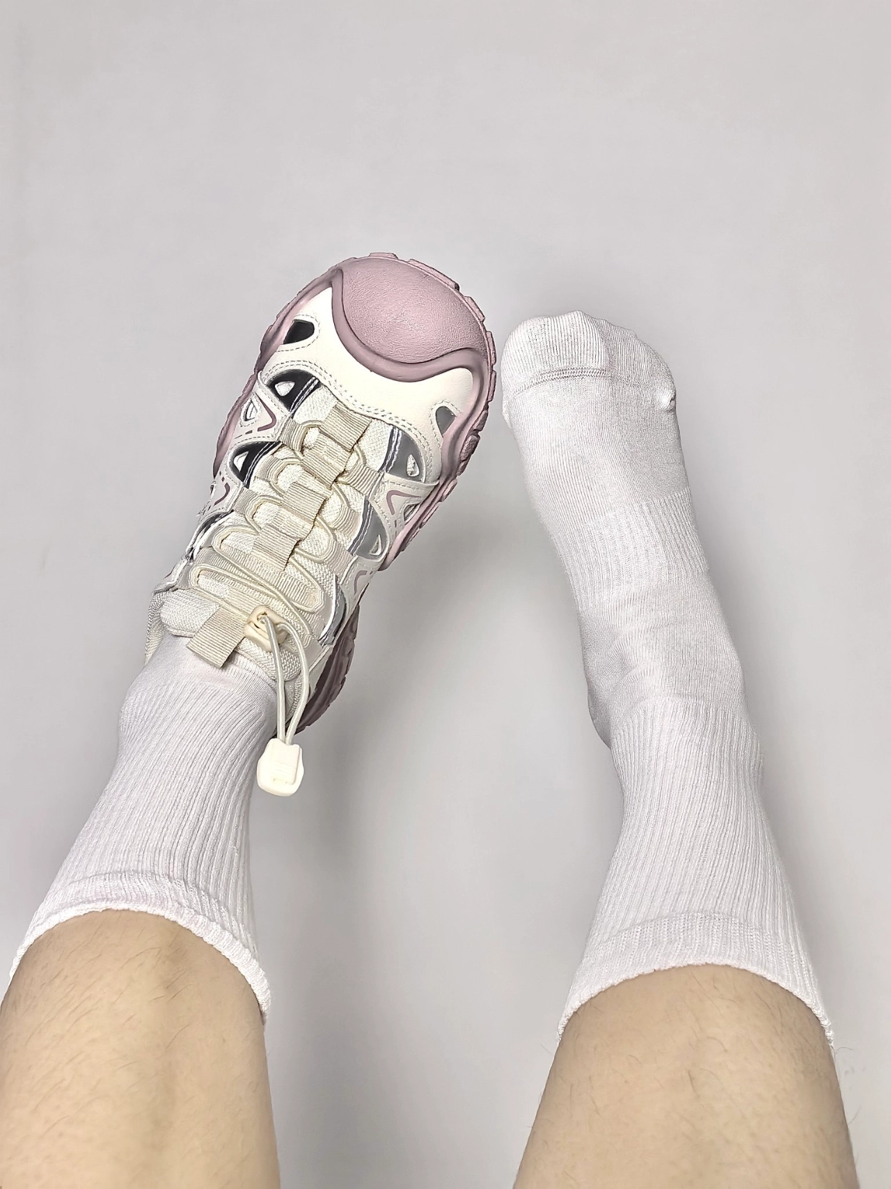 干净女生不可或缺的中筒袜