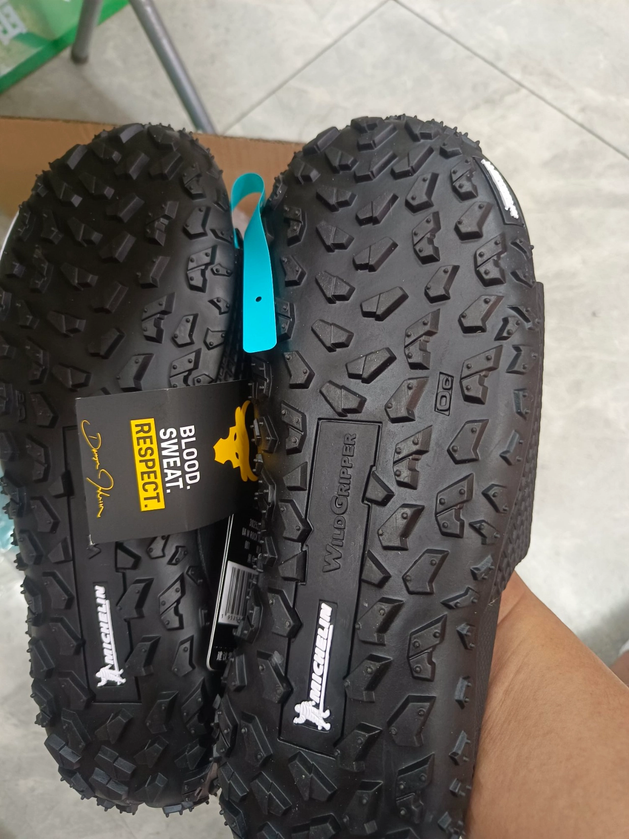 custom review-Under Armour Износостойкие Повседневные Тапочки Мужские Черные Однослойные