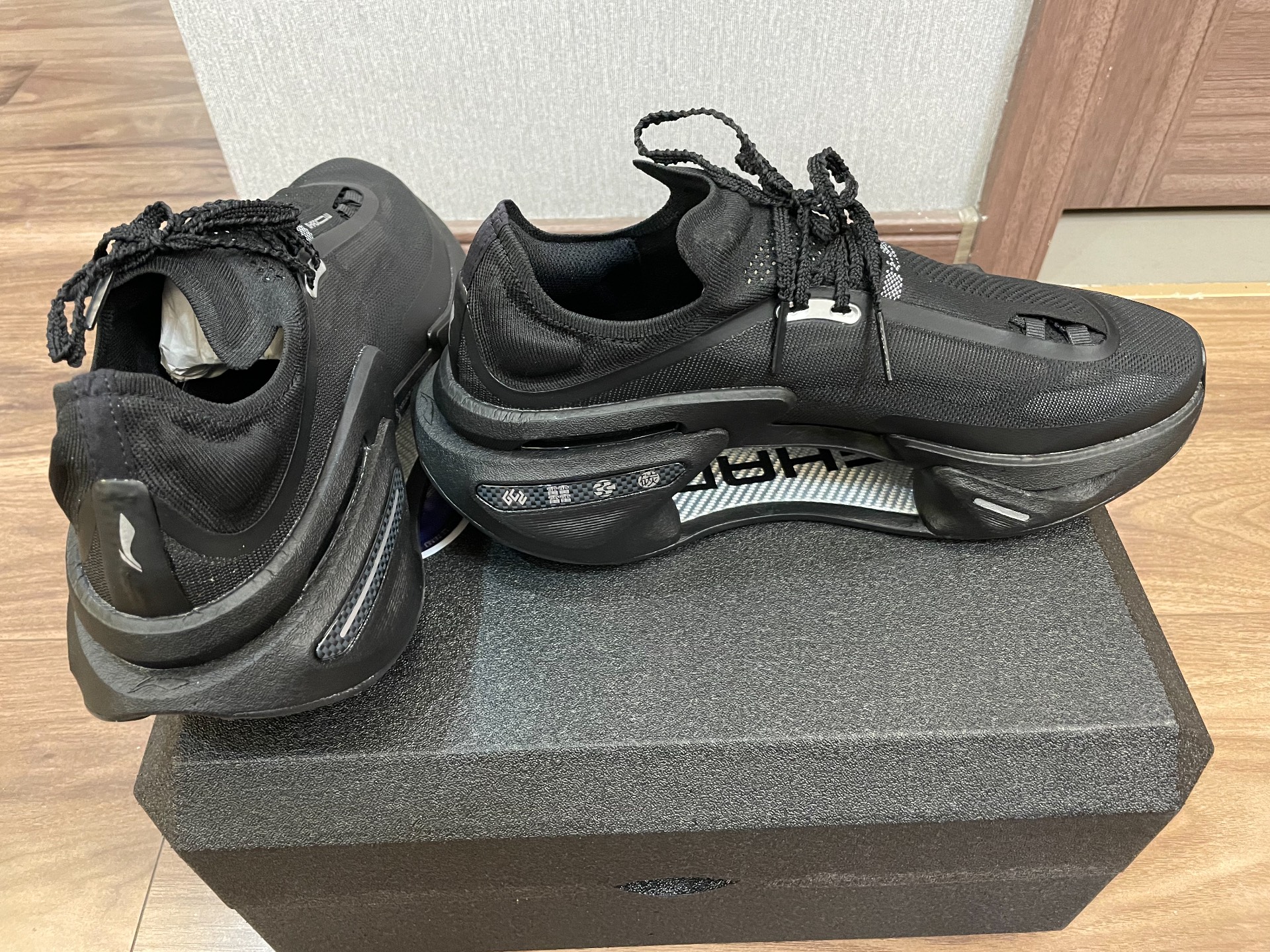 custom review-Лайнер Shadow 3,0 Low Top Технология LINING BOOM Гоночные Беговые Кроссовки Унисекс Черный