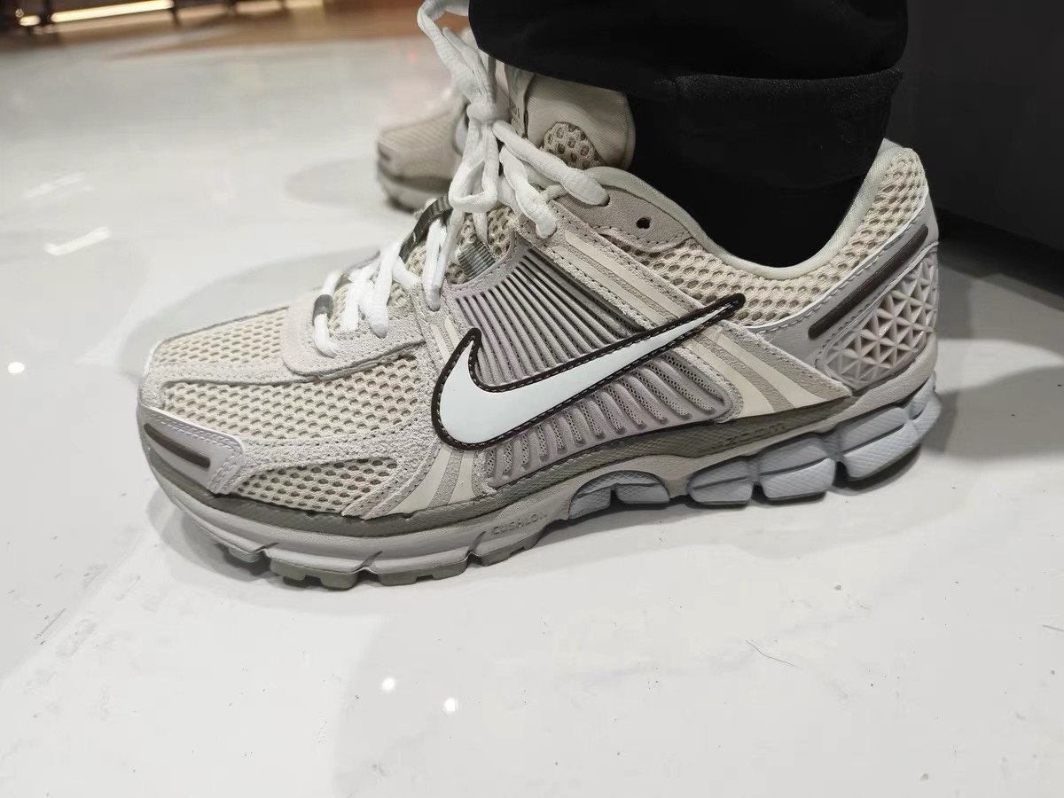 custom review-Nike Air Zoom Vomero 5 Амортизация Устойчивость к истиранию Дышащий Низкий Топ