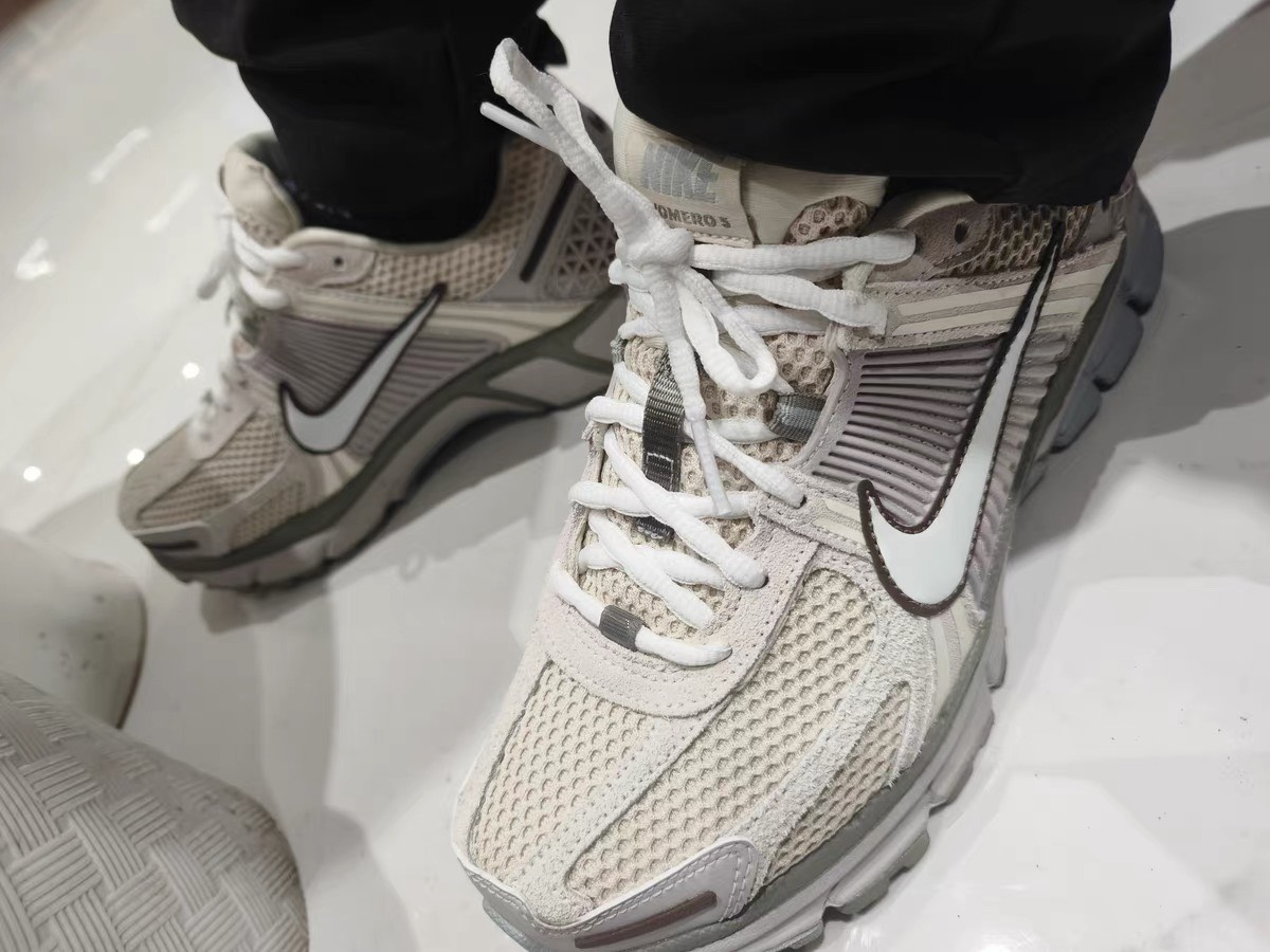 custom review-Nike Air Zoom Vomero 5 Амортизация Устойчивость к истиранию Дышащий Низкий Топ