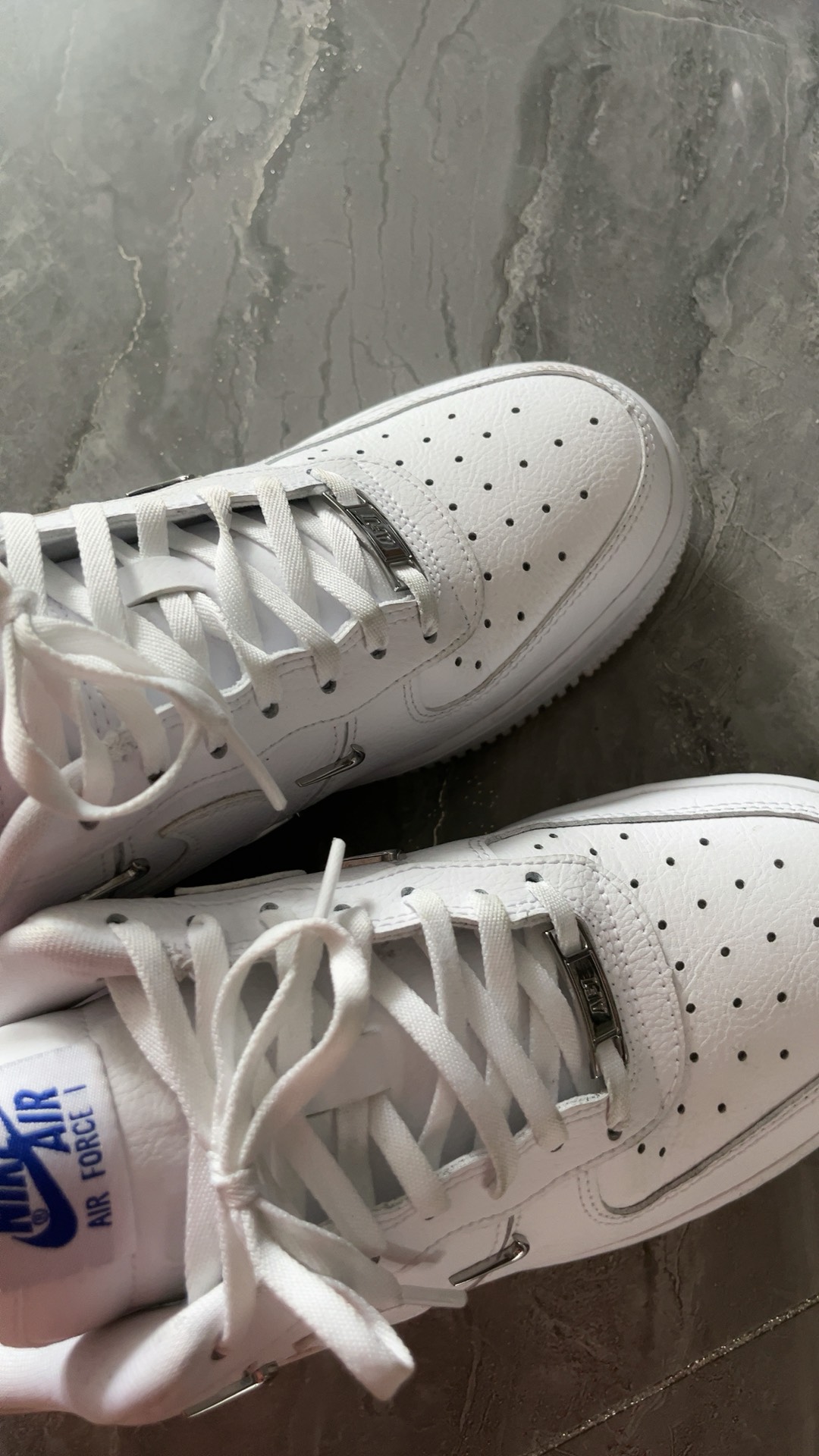 custom review-Nike Air Force 1 07 LX 'Chrome Luxe' Низкие кроссовки для скейтбординга Женские Белые Синие