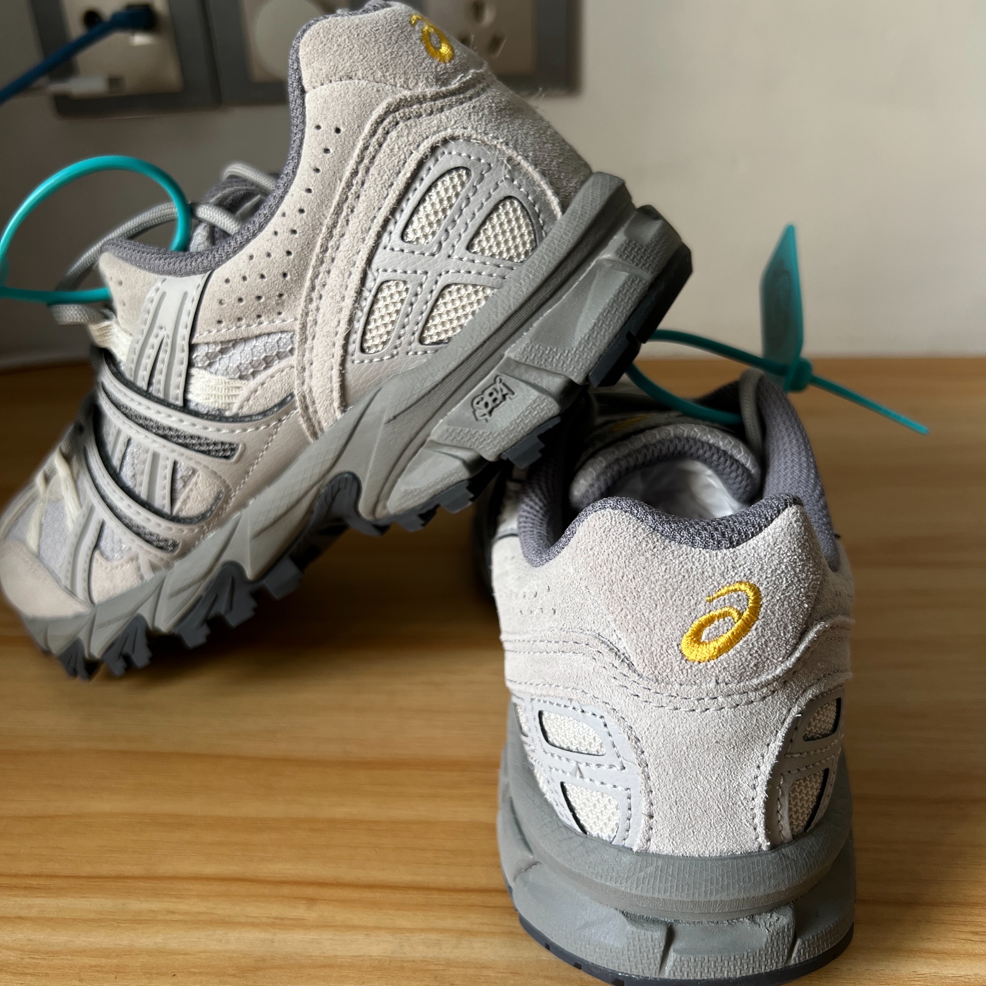 custom review-ASICS Gel Sonoma 15 50 Устойчивый к истиранию Низкий Топ Повседневная обувь Мужская Серый Коричневый