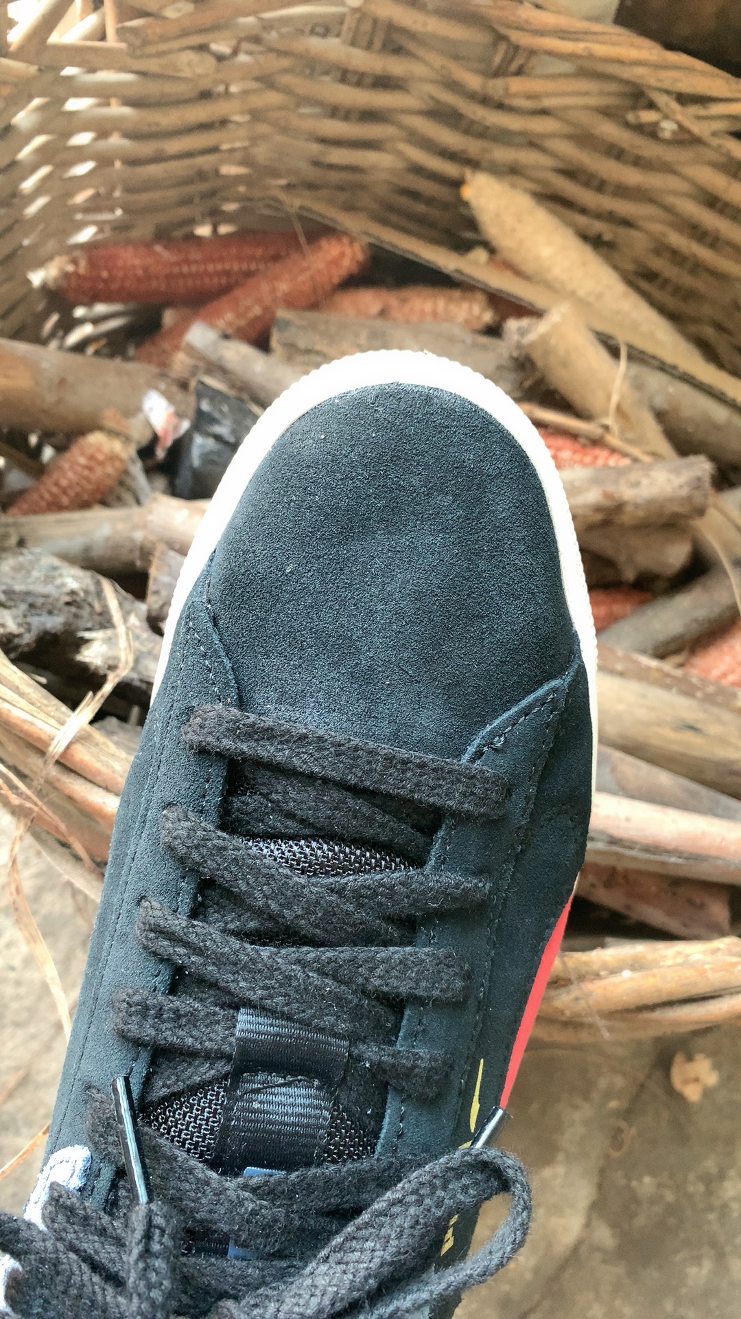 puma suede bloc 休闲 轻便 低帮 板鞋 男女同款 黑红黄