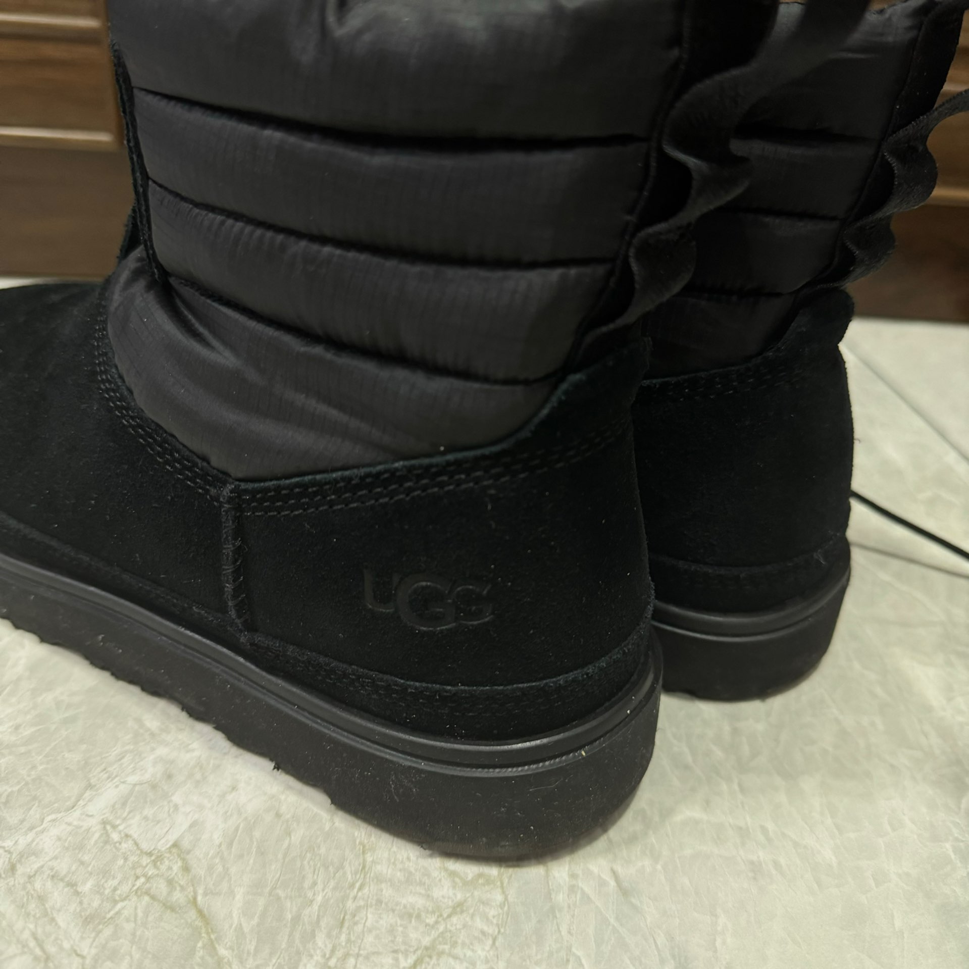 custom review-UGG CLASSIC MINI Кружево Вверх Погода Теплоизоляционный Устойчивый к истиранию Короткие Снежные ботинки Мужские Черные
