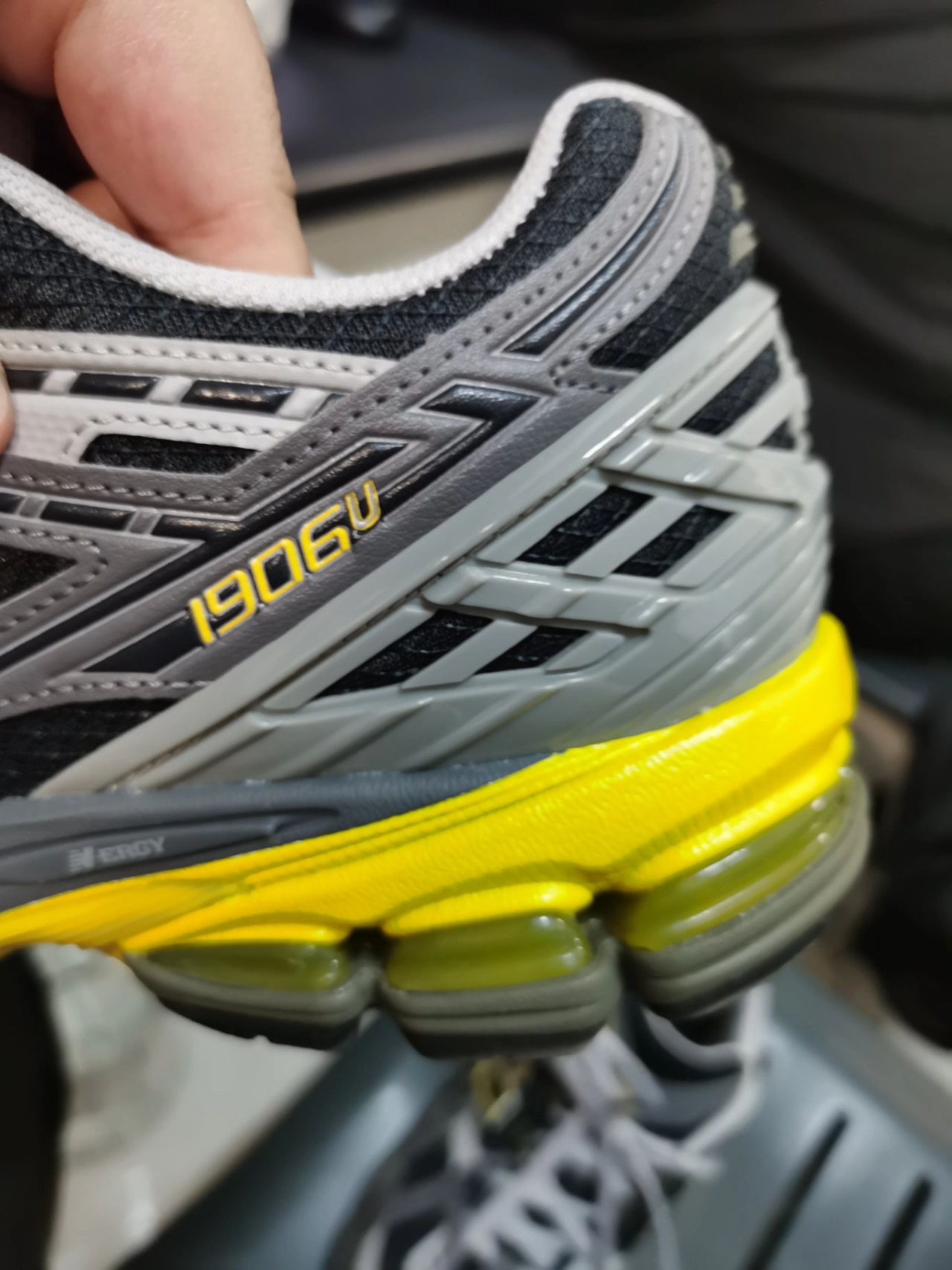 custom review-New Balance 1906U Устойчивый к истиранию Низкий Топ Повседневные Городские Кроссовки для Коммуникативных Беговых Унисекс Черный Серый