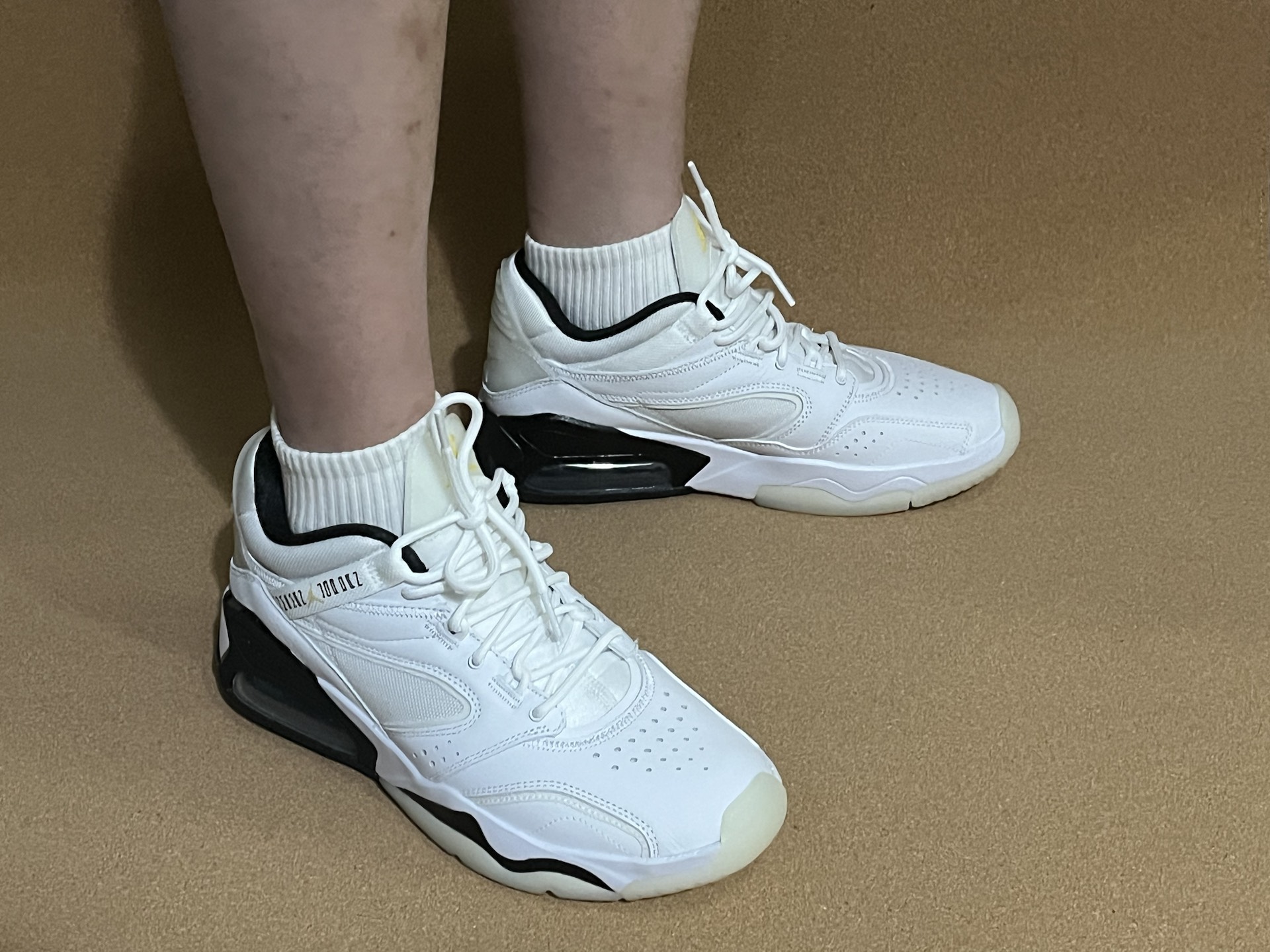 custom review-Джордан Point Lane Амортизация Противоскользящий Устойчивый к истиранию Покрытие MID Топ Повседневная обувь Мужская Белый Черный