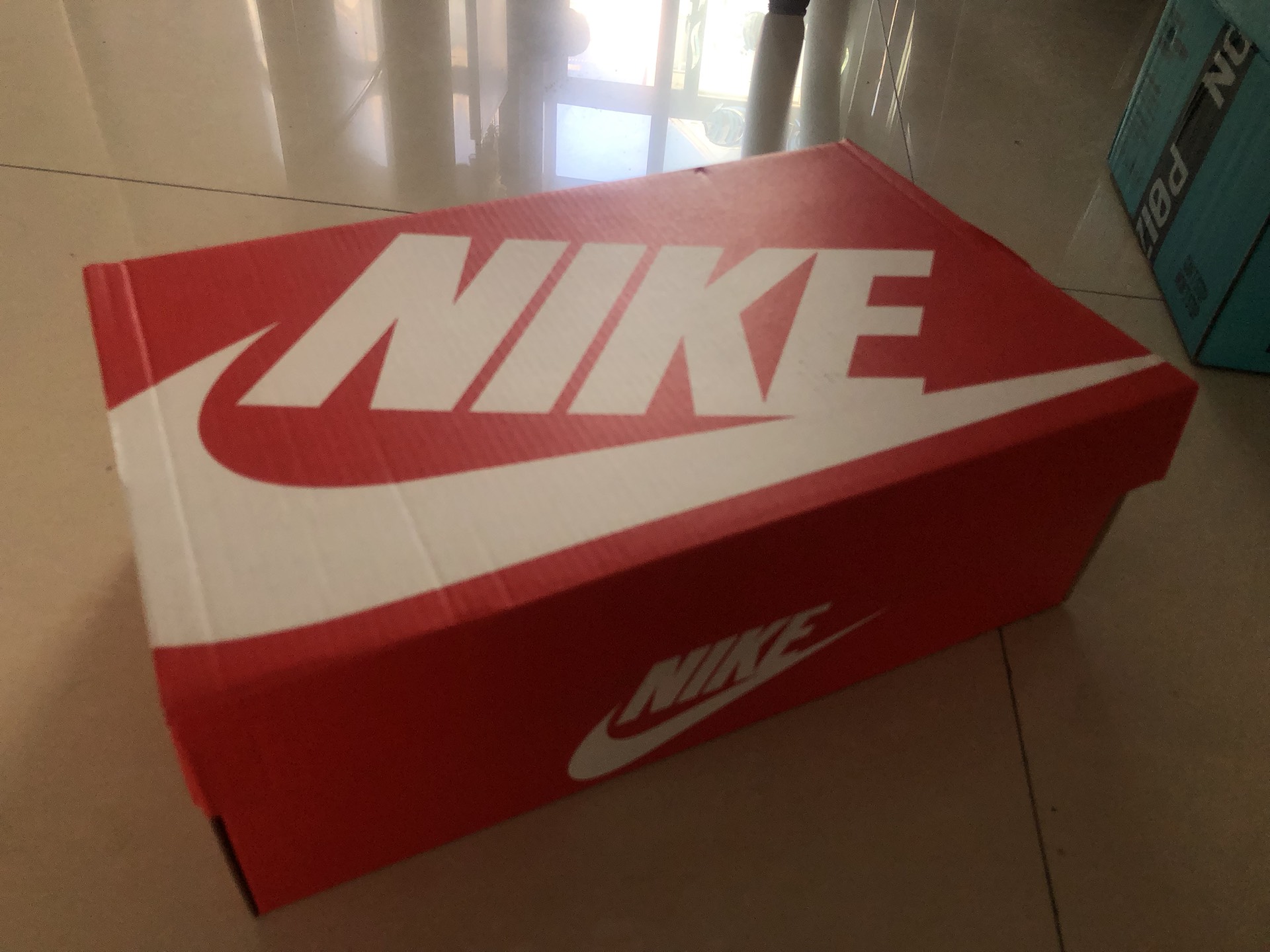 custom review-Nike Air Max Bolt Low Топ Повседневный Городской Коммутирование Беговые кроссовки Мужской Белый черный