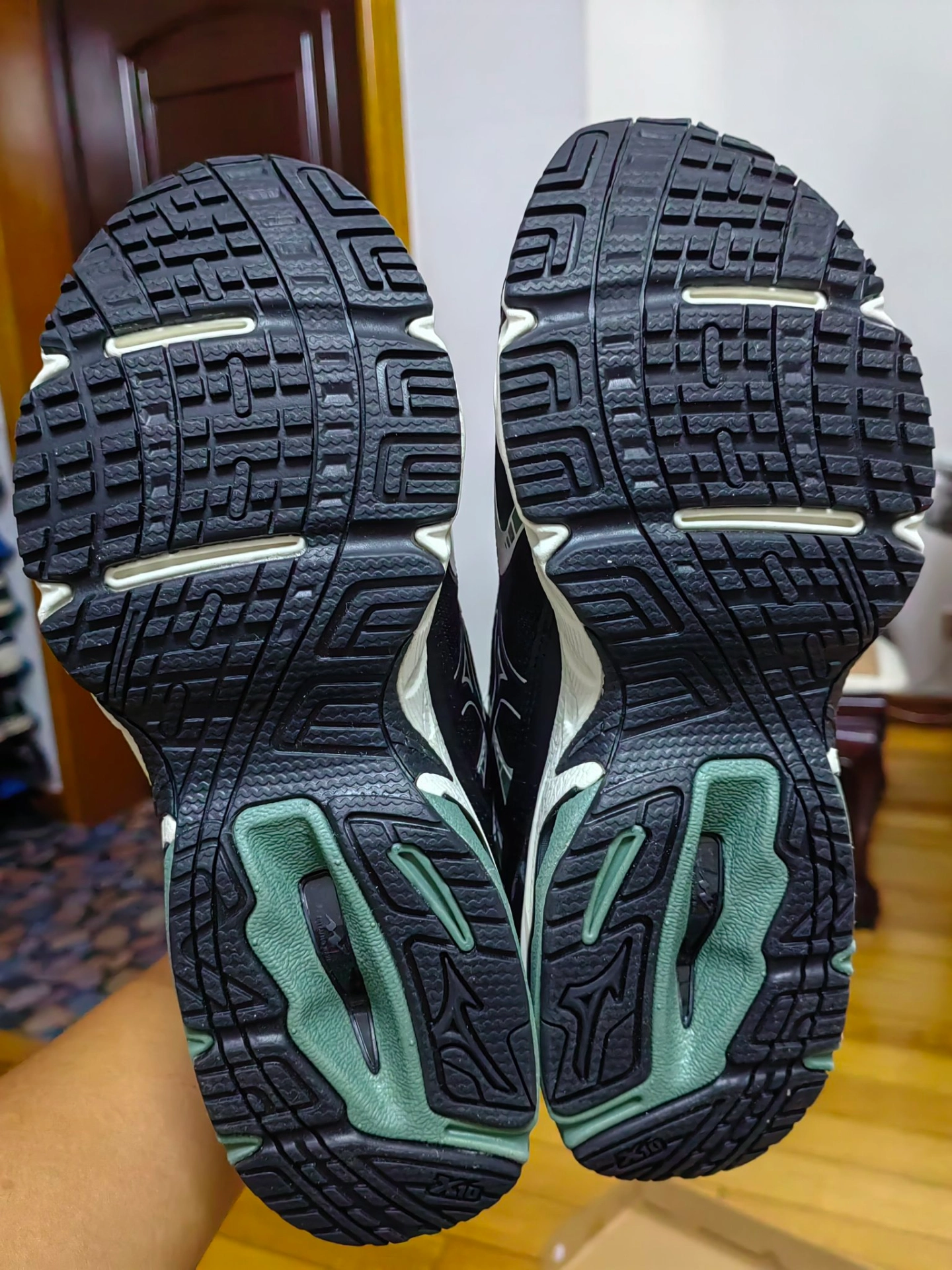 custom review-Mizuno Wave Solar V2 Slip-resistant Abrasion-resistant Low Top Casual Shoes Unisex Black Мицубо Wave Solar V2 Противоскользящий Устойчивый к истиранию Низкий Топ Повседневная Обувь Унисекс Черный