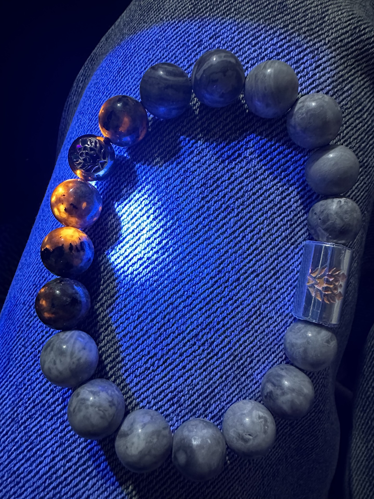 会发光的火焰石手串