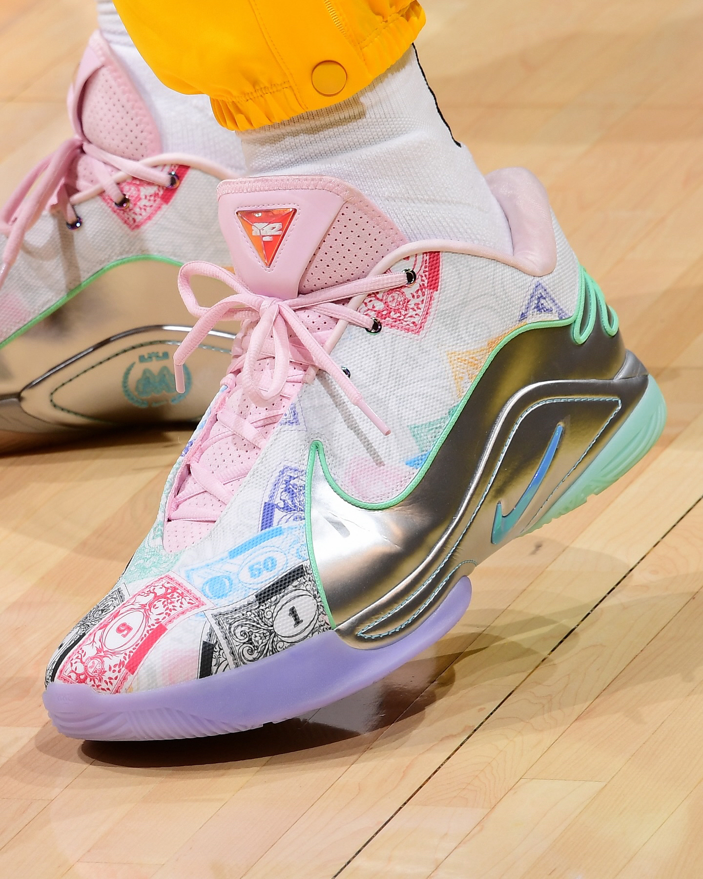 monopoly x lebron 22 大富翁联名勒布朗22代