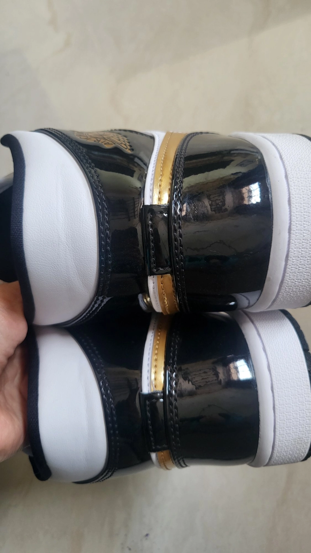 custom review-Jordan 1 Mid SE Black Gold 2023