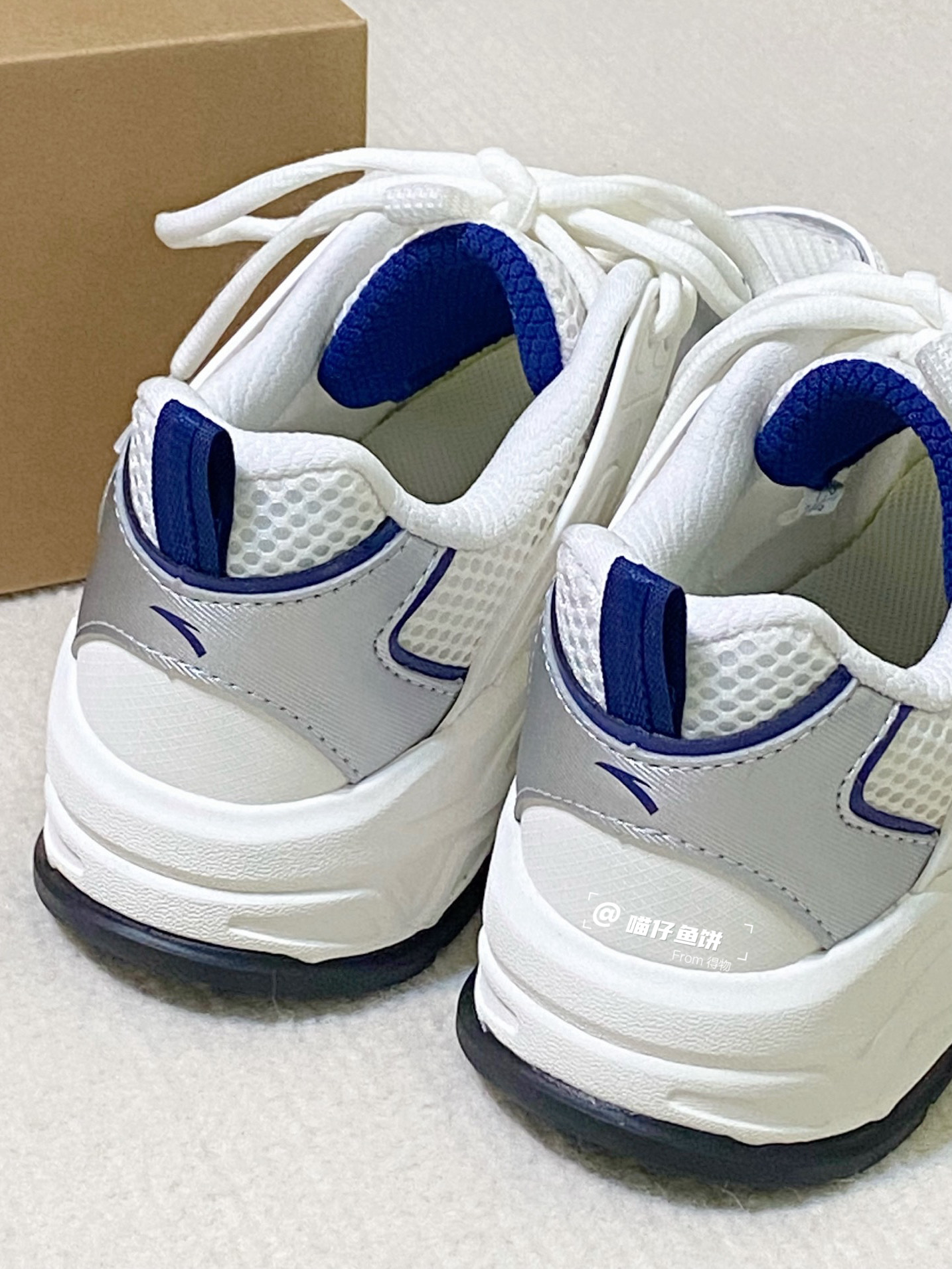 你让我钱包很为难啊‼️安踏千禧冰河复古蓝🥹