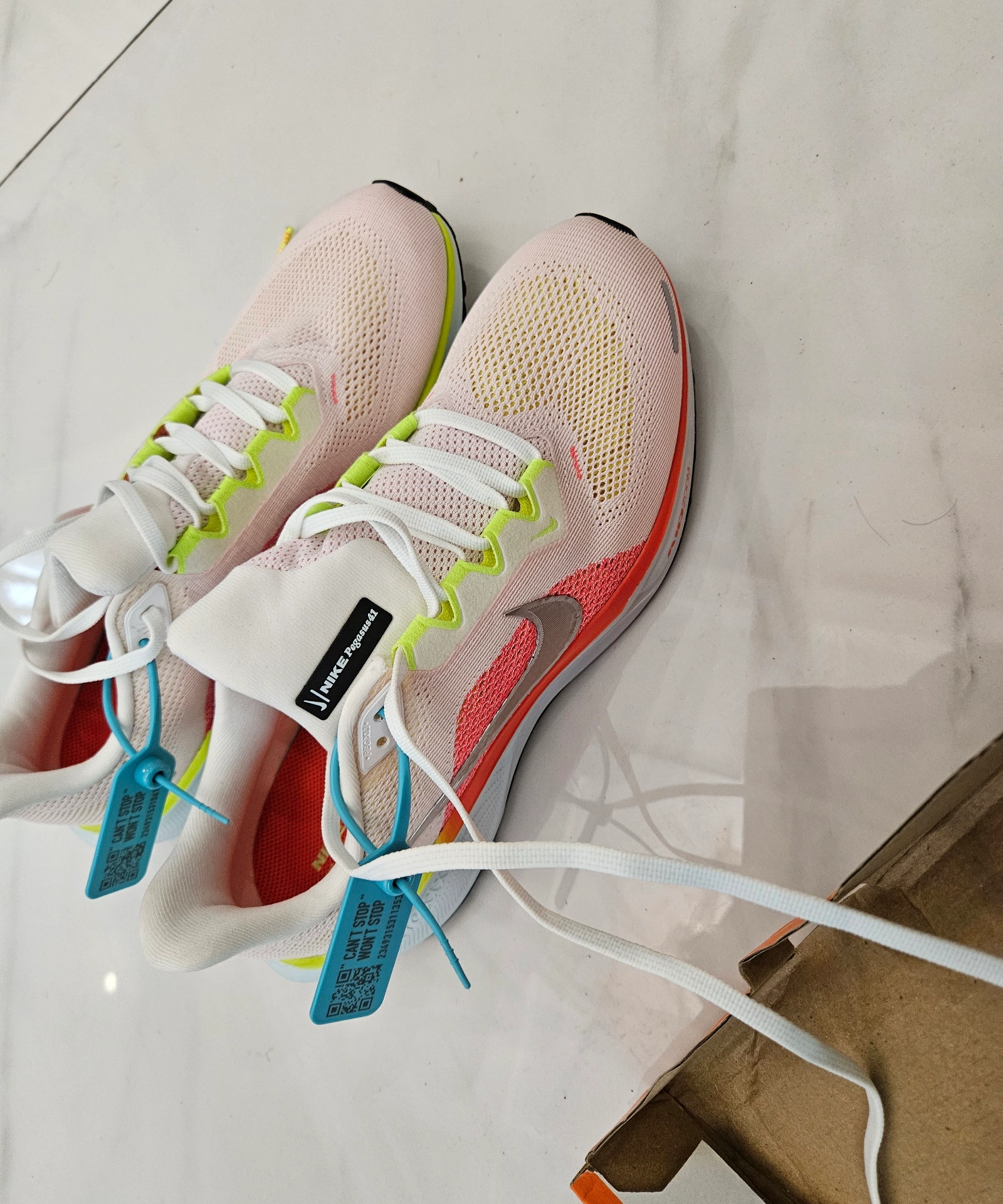 custom review-Nike Pegasus 41 Противоскользящий Дышащий Легкий Отскок Низкий Топ Беговые кроссовки Мужские Бежево-розовые