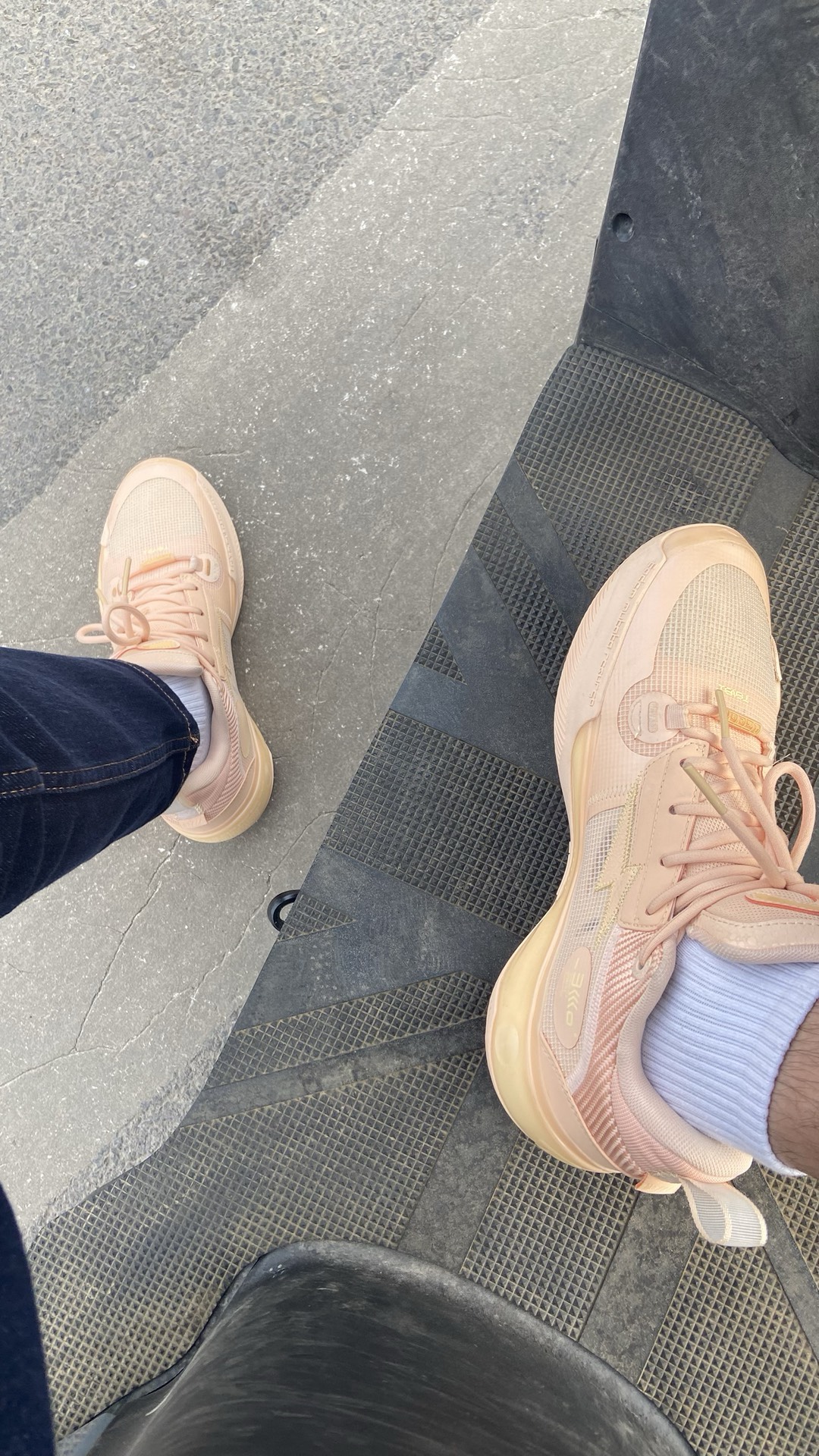 custom review-LINING Way Of Wade 10 Low Sweet Orange Men's