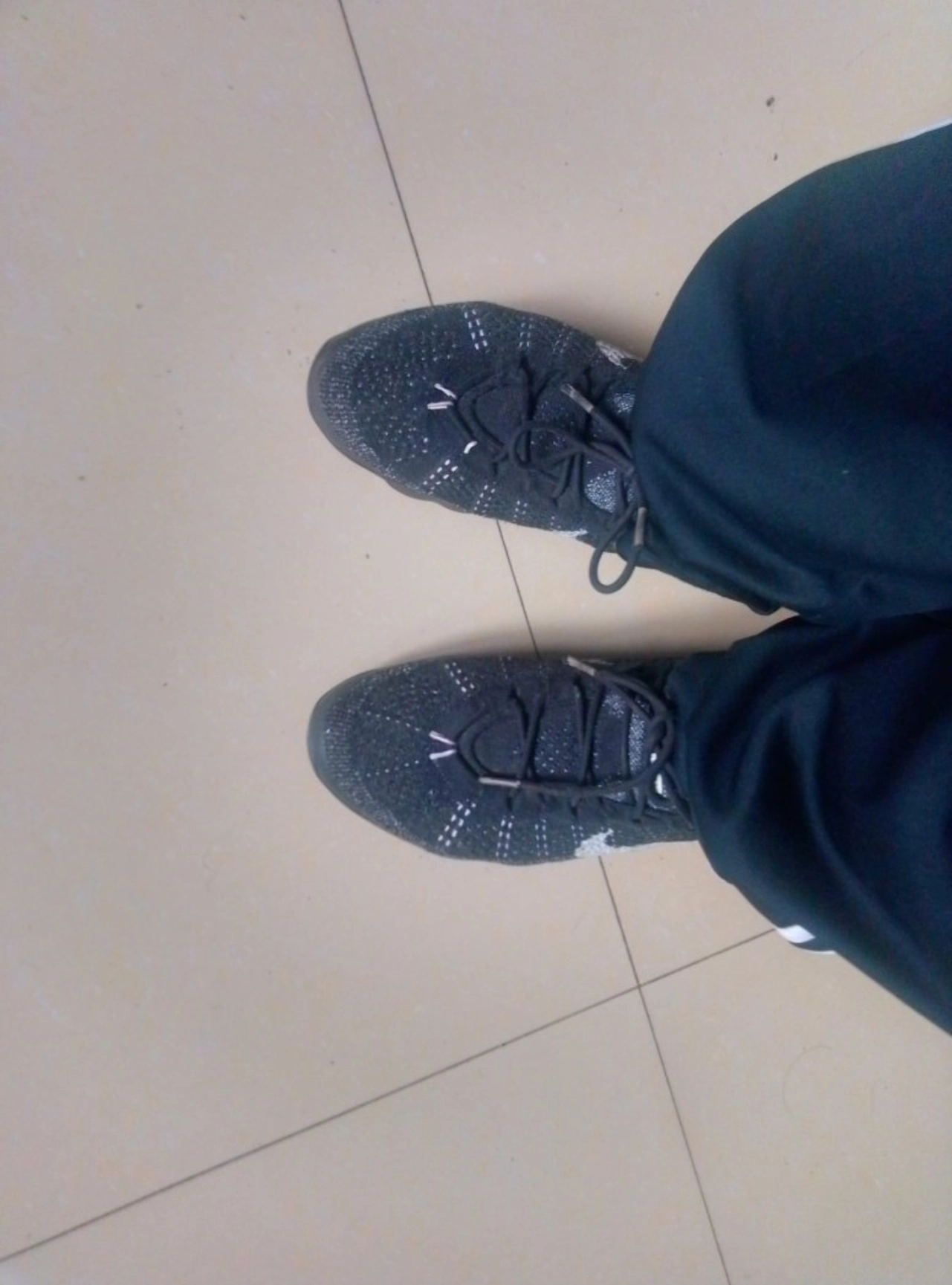 custom review-Nike VaporMax 2023 Амортизация Износостойкий Низкий Топ Повседневный Городской Коммутирование Беговые кроссовки Мужской Черный Белый