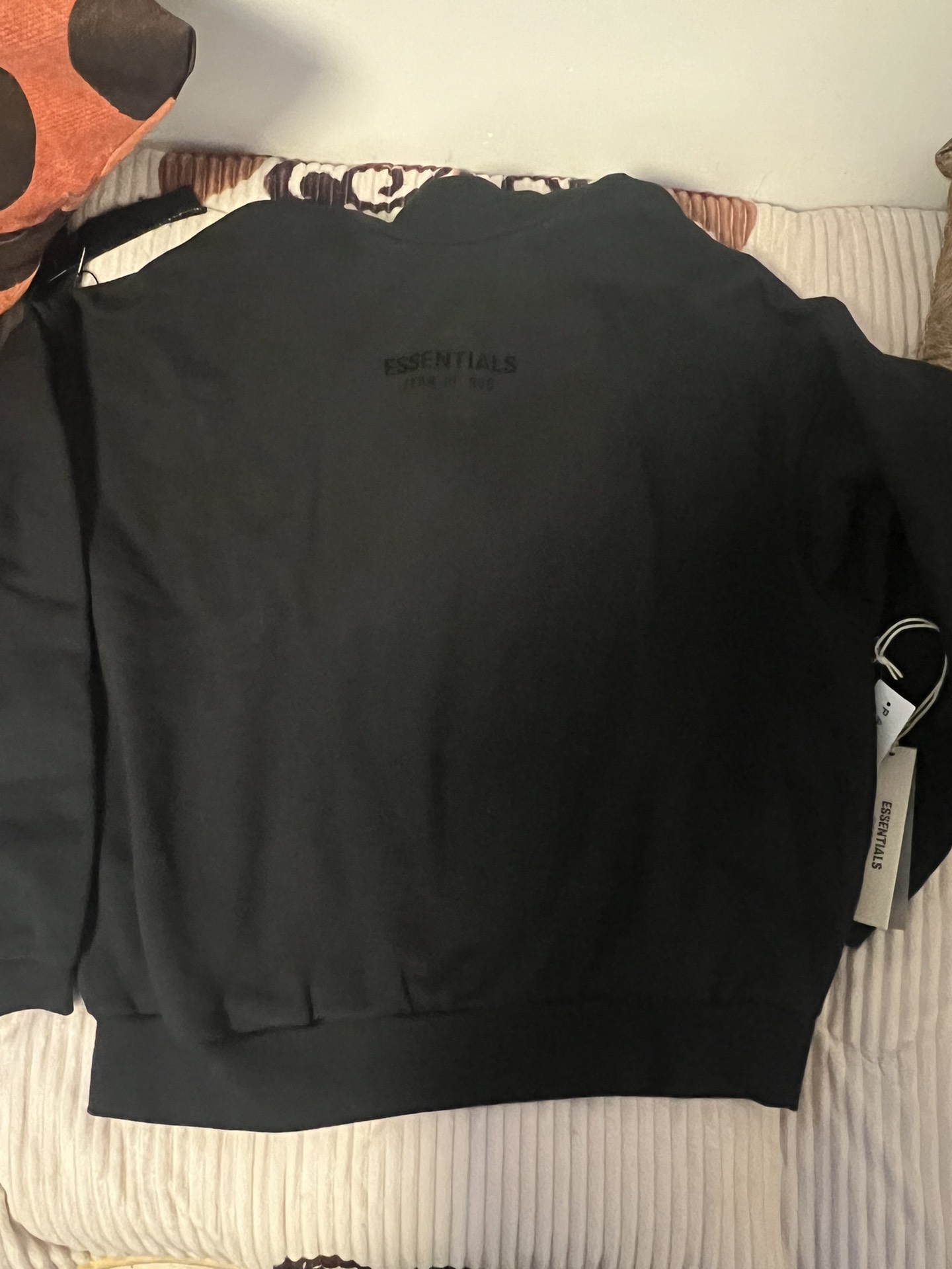 custom review-Fear of God Essentials FW23 Hoodie Jet Black