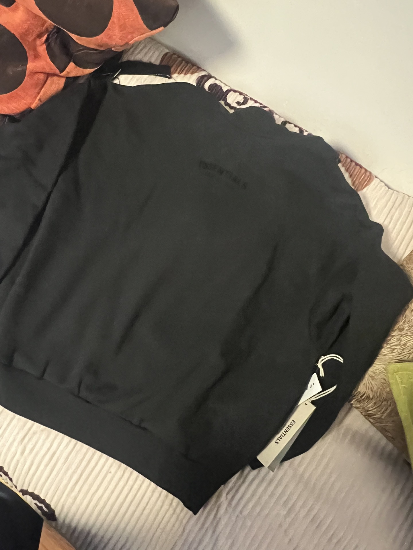 custom review-Fear of God Essentials FW23 Hoodie Jet Black