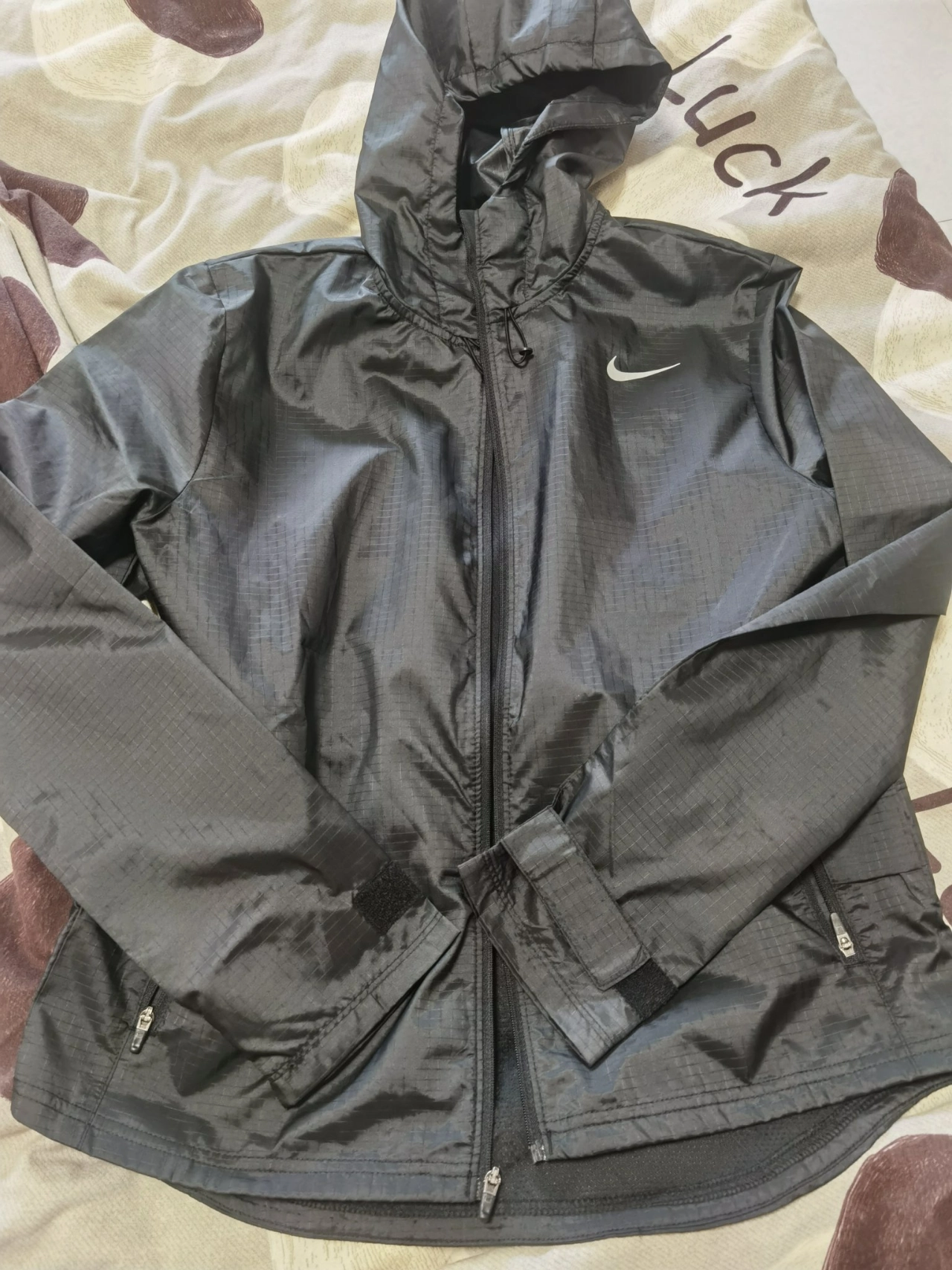 custom review-NIKE Черные Женские Куртки